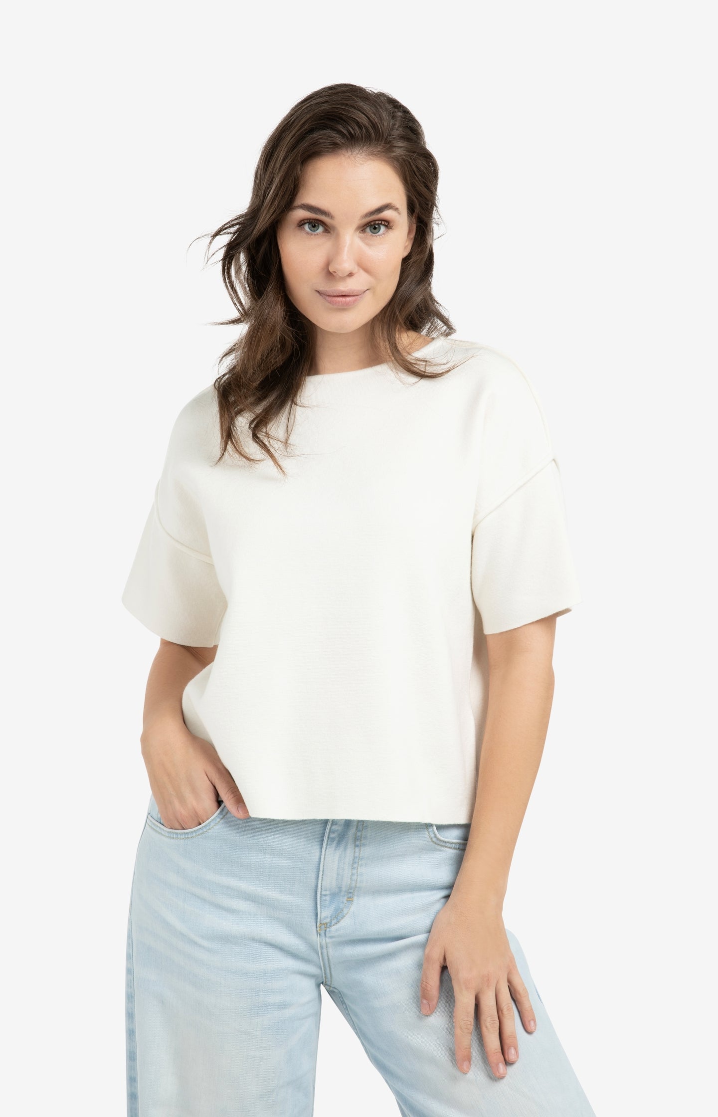 Short sleeve sweater with seam details