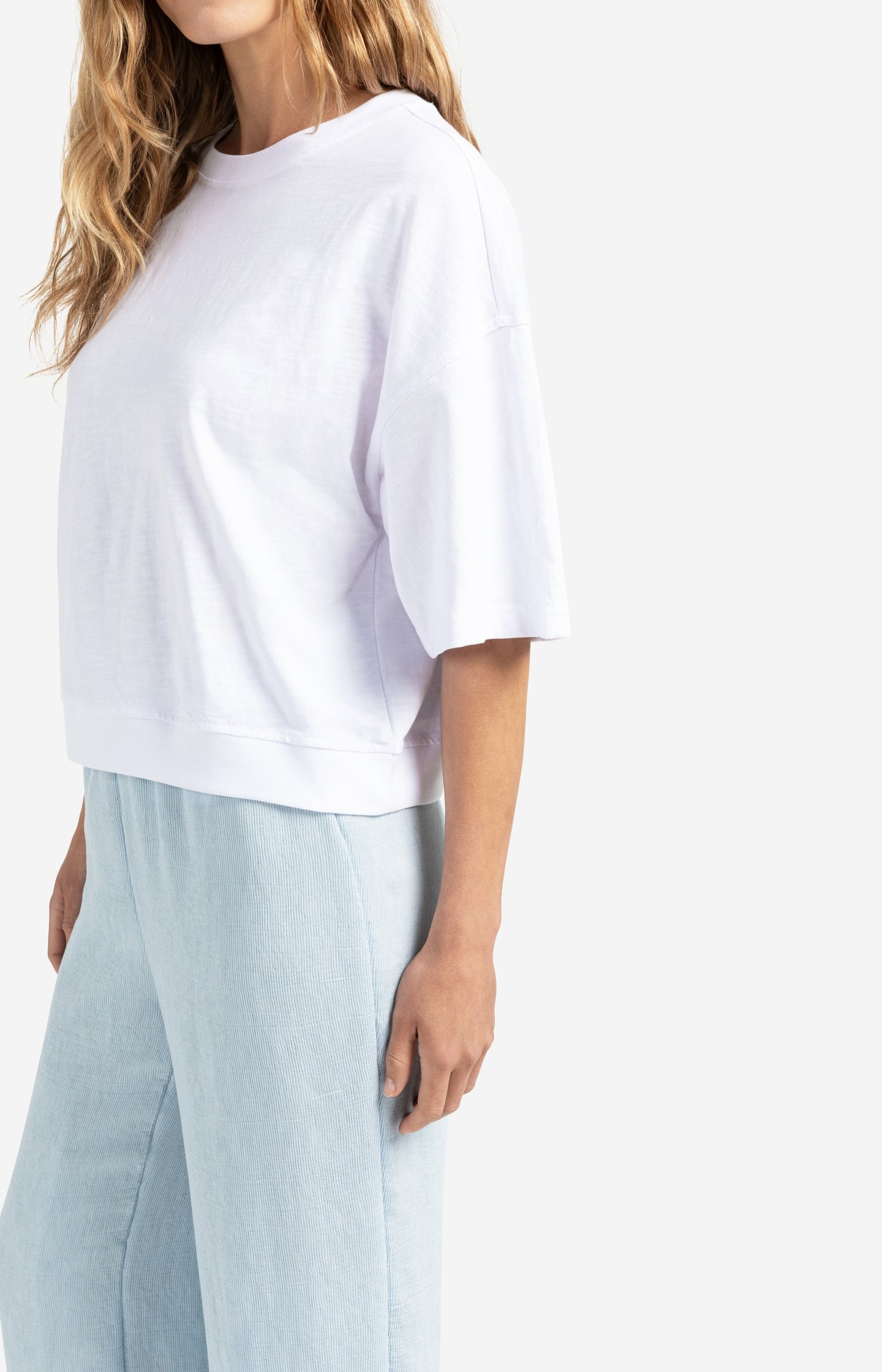 Short sleeve T-shirt with slub texture