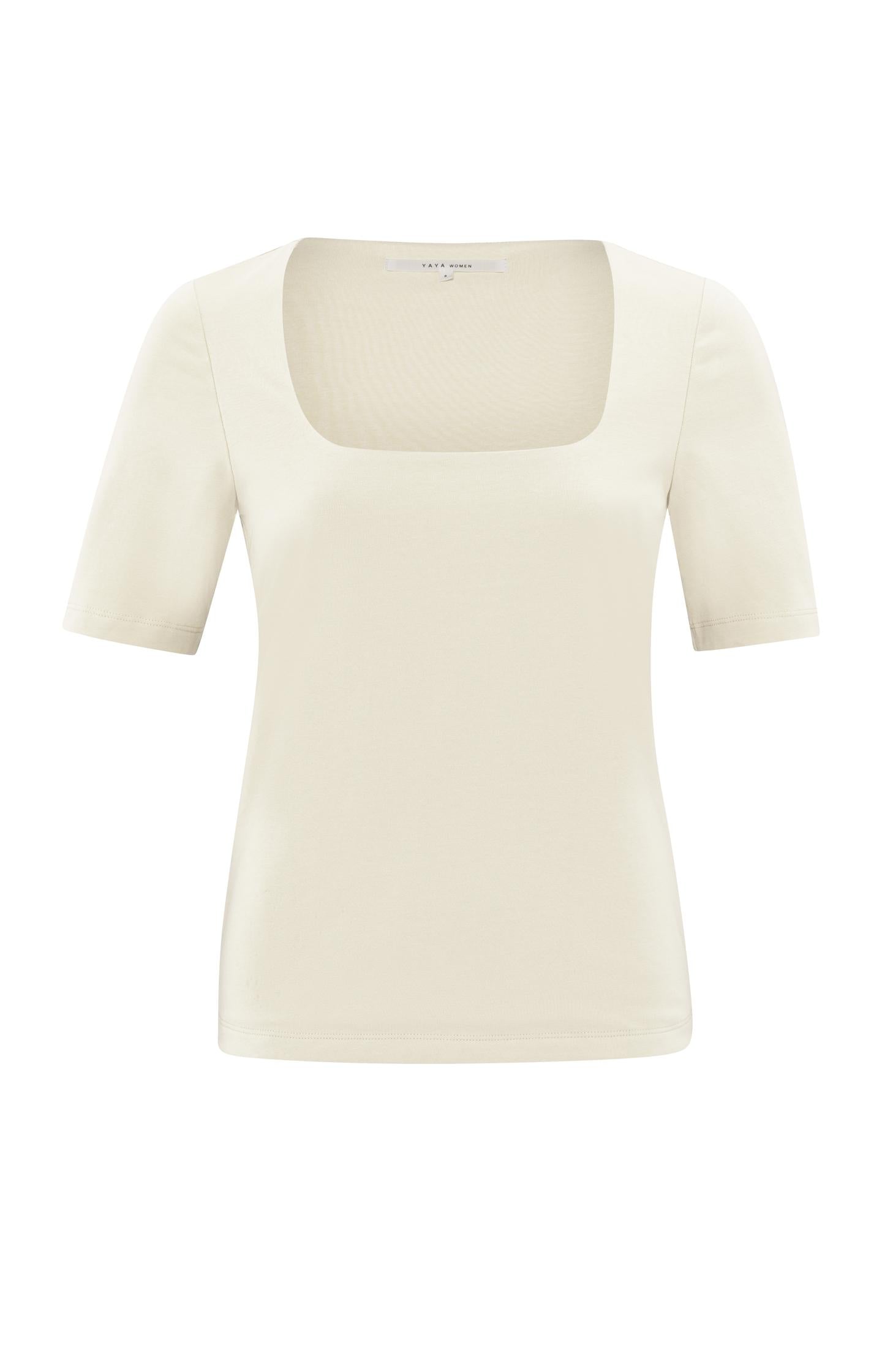 Short-sleeve T-shirt with square neckline - Type: product