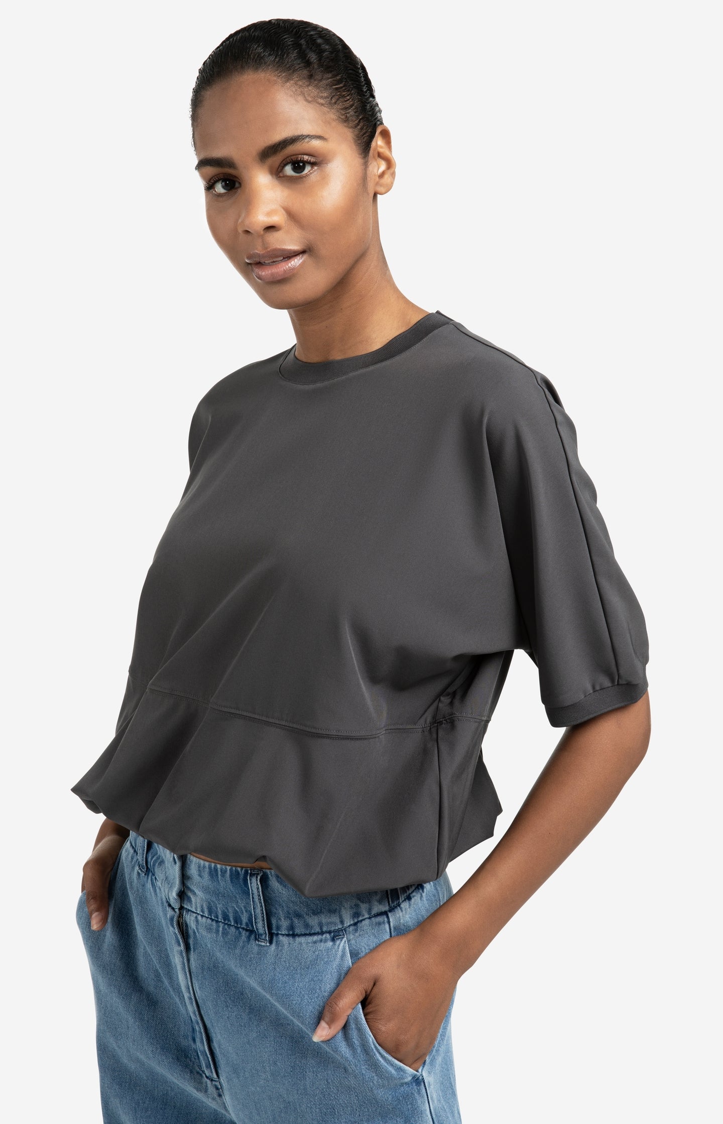 Short sleeve top with balloon hem