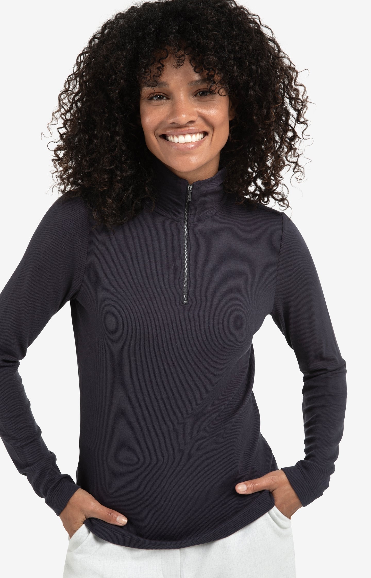 Short teddy jacket with padded sleeves
