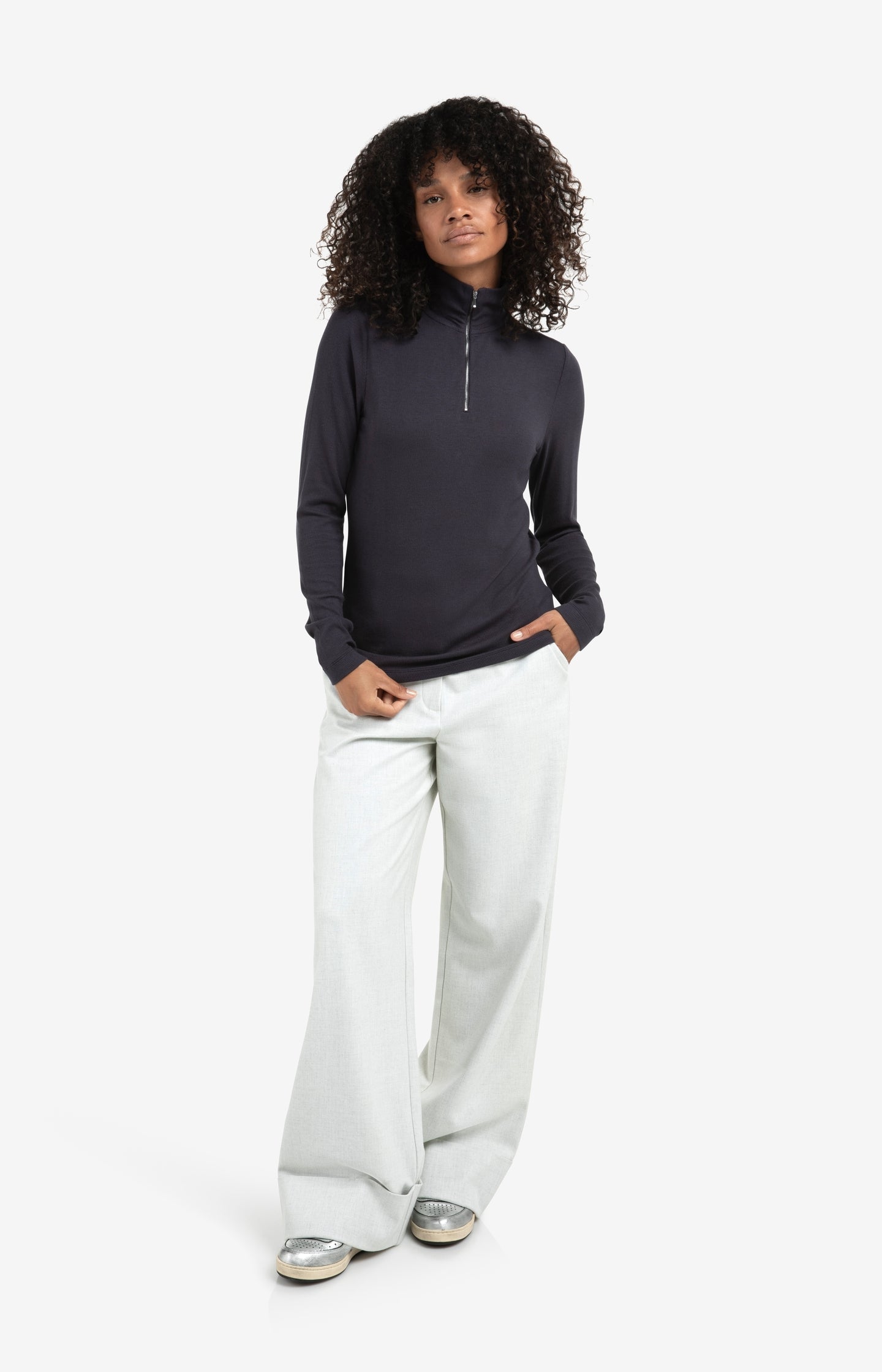 Short teddy jacket with padded sleeves