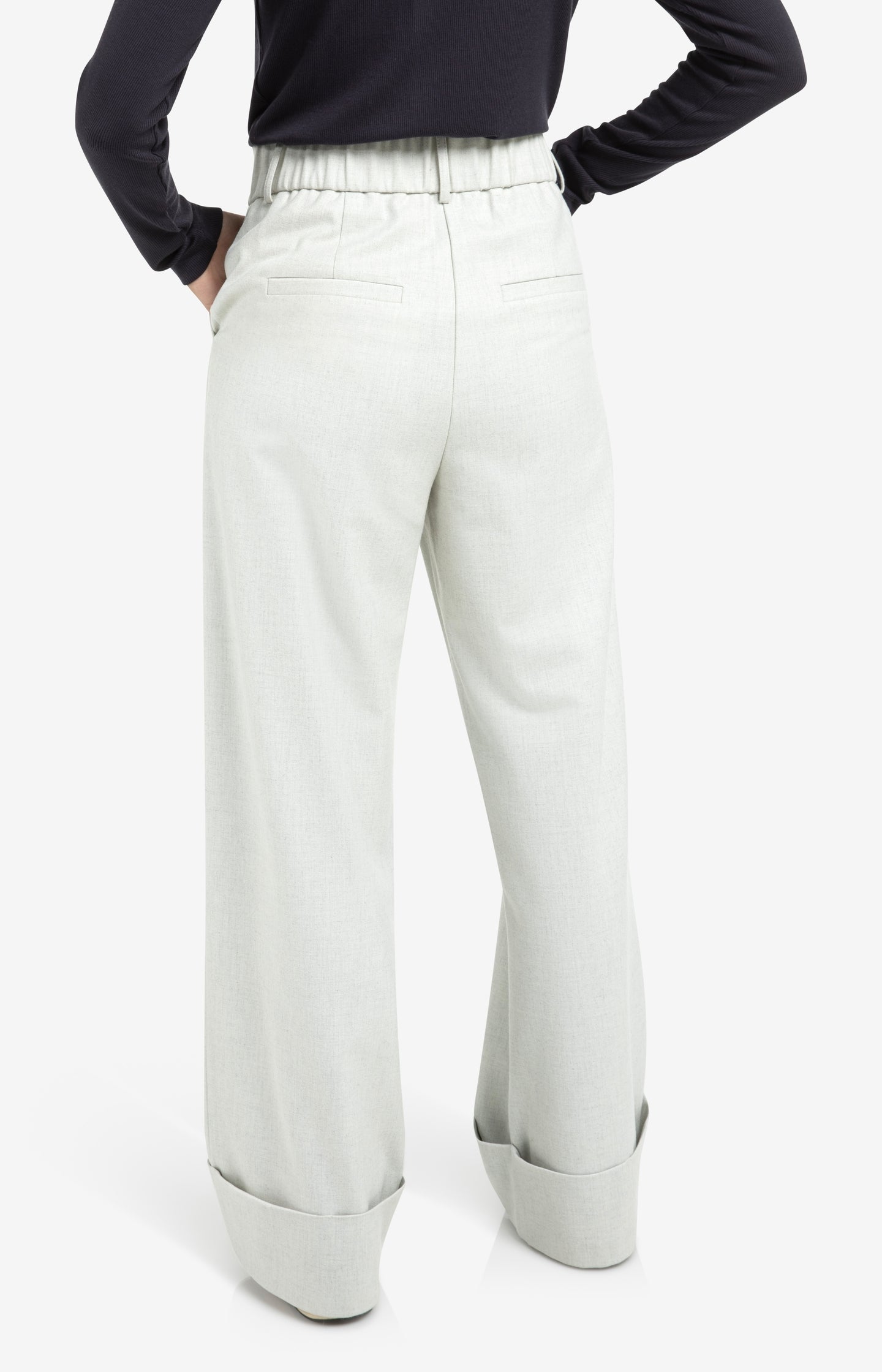 Short teddy jacket with padded sleeves
