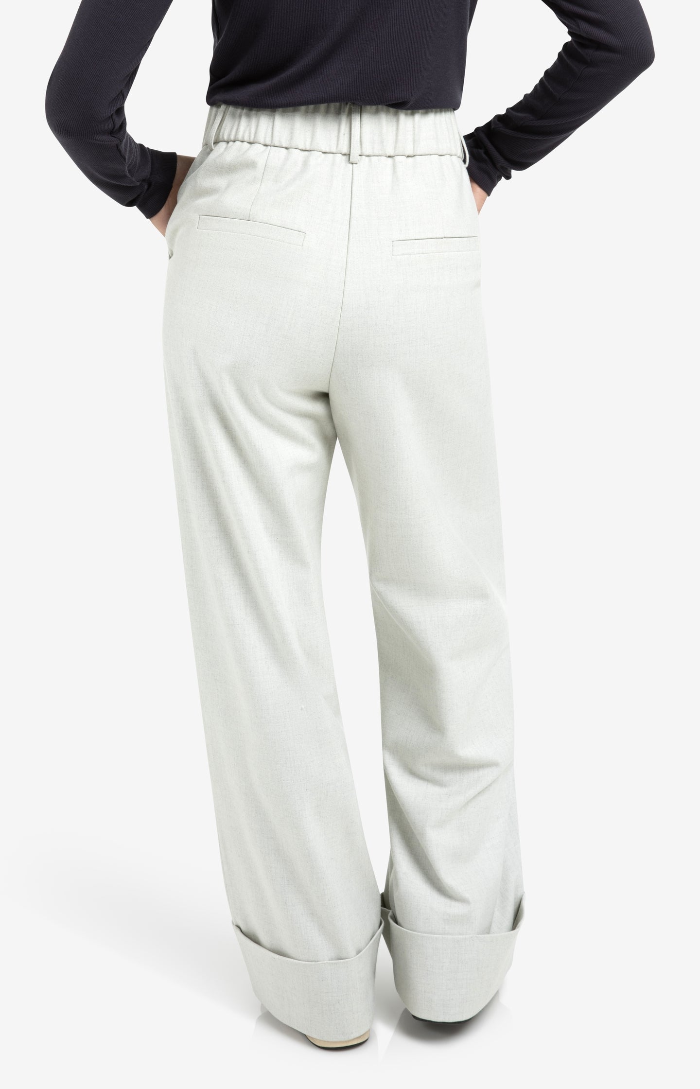 Short teddy jacket with padded sleeves