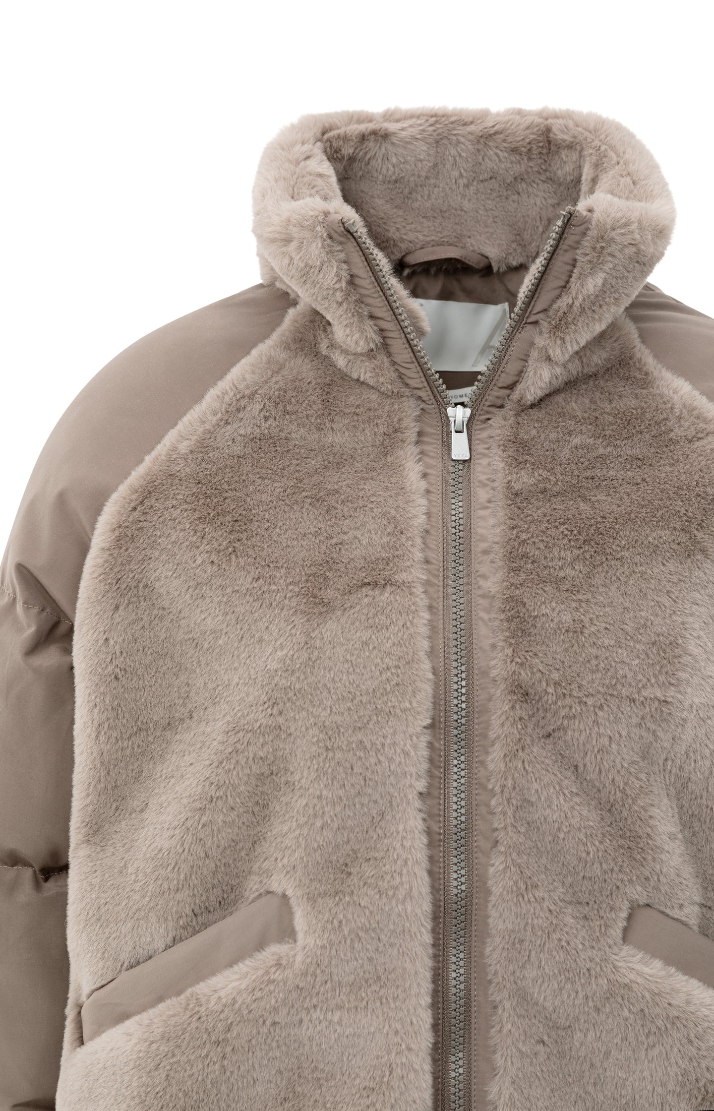Short teddy jacket with padded sleeves