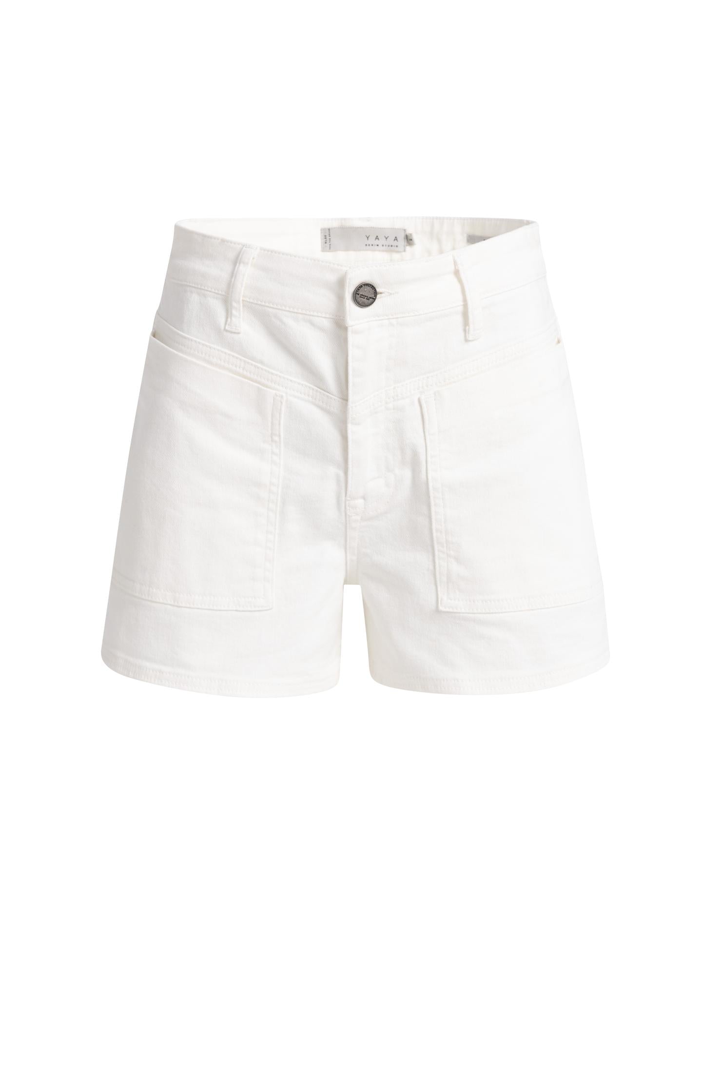 Shorts with pocket details - Type: product