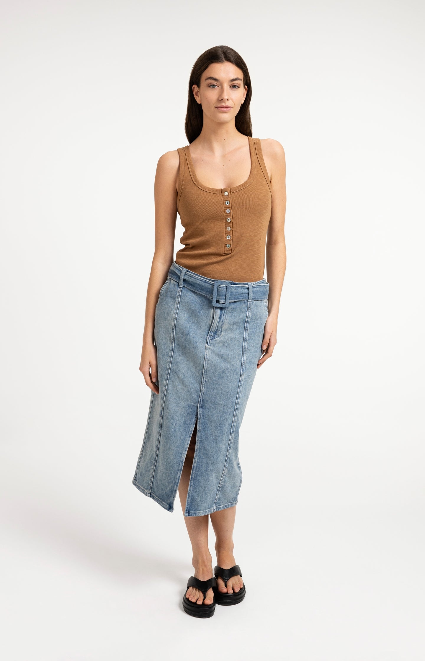 Singlet with button details