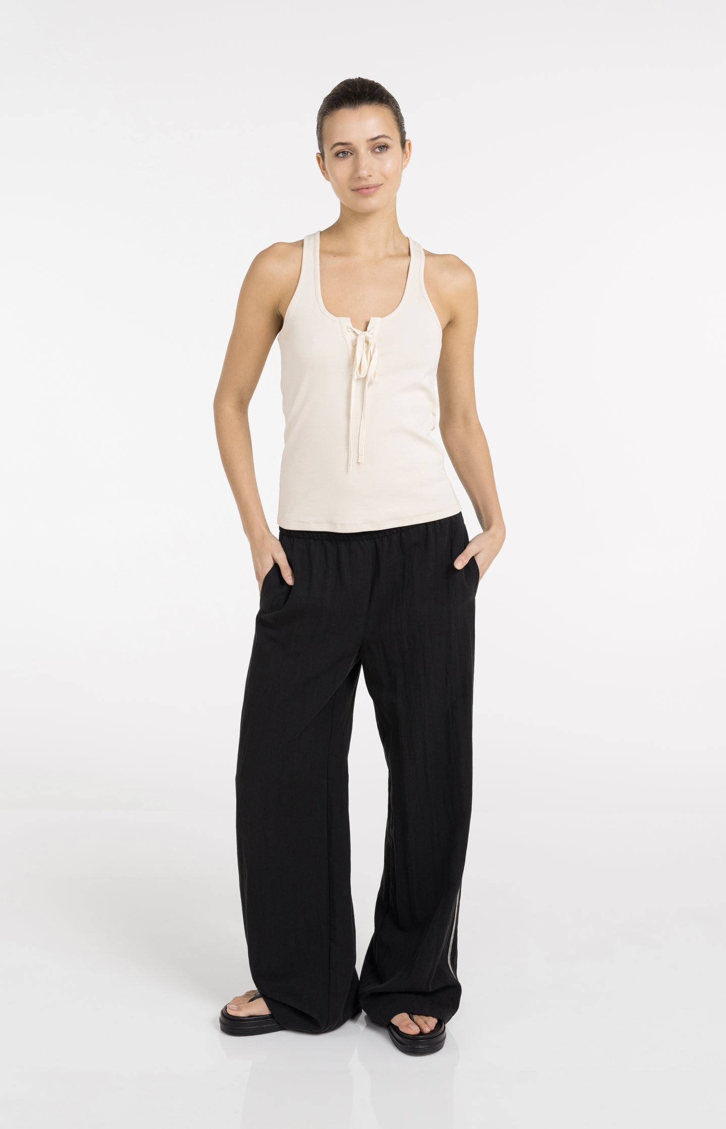 Singlet with cord detail - Type: lookbook