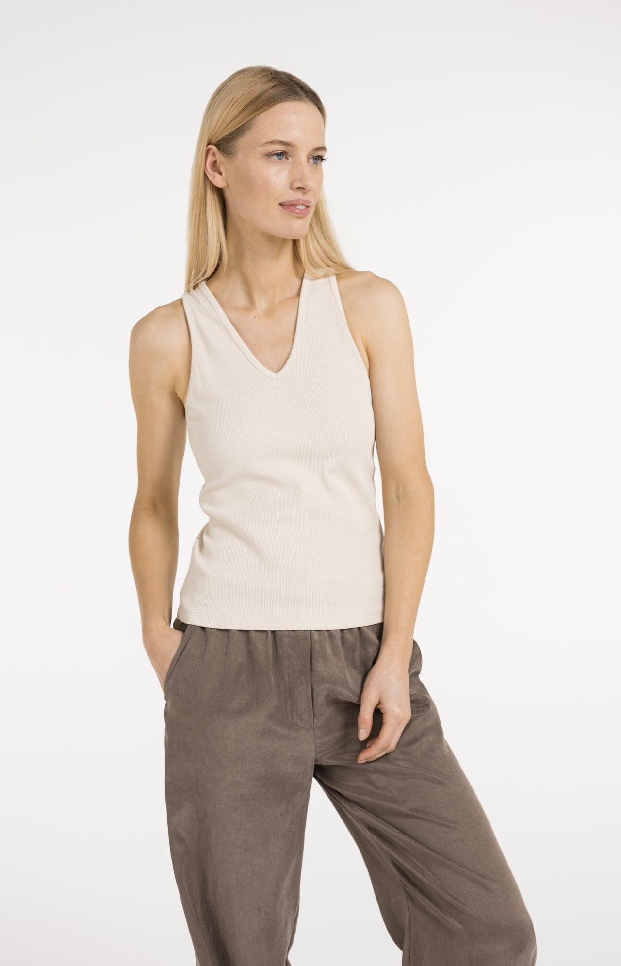 Singlet with crossed back detail