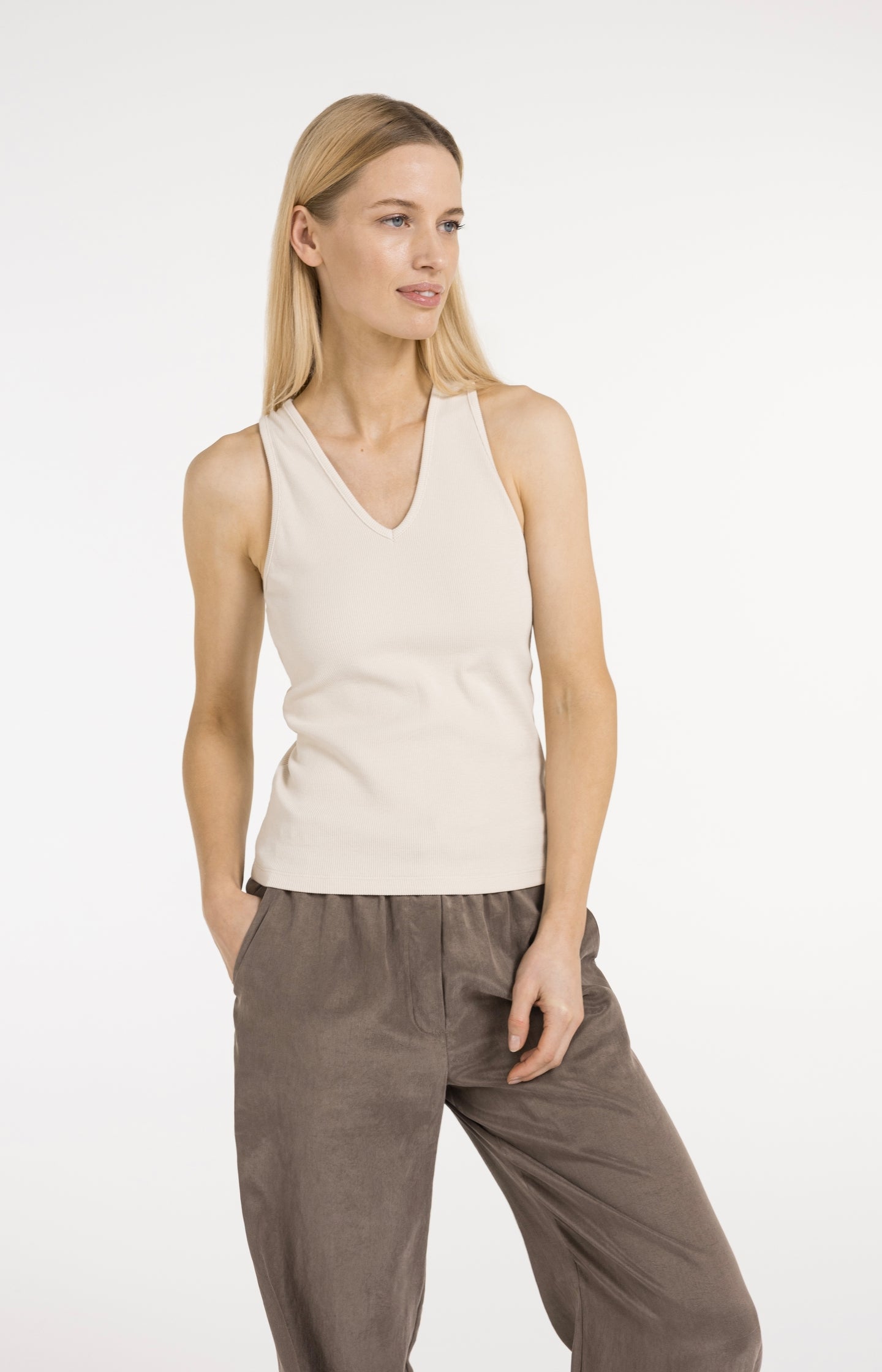 Singlet with crossed back detail