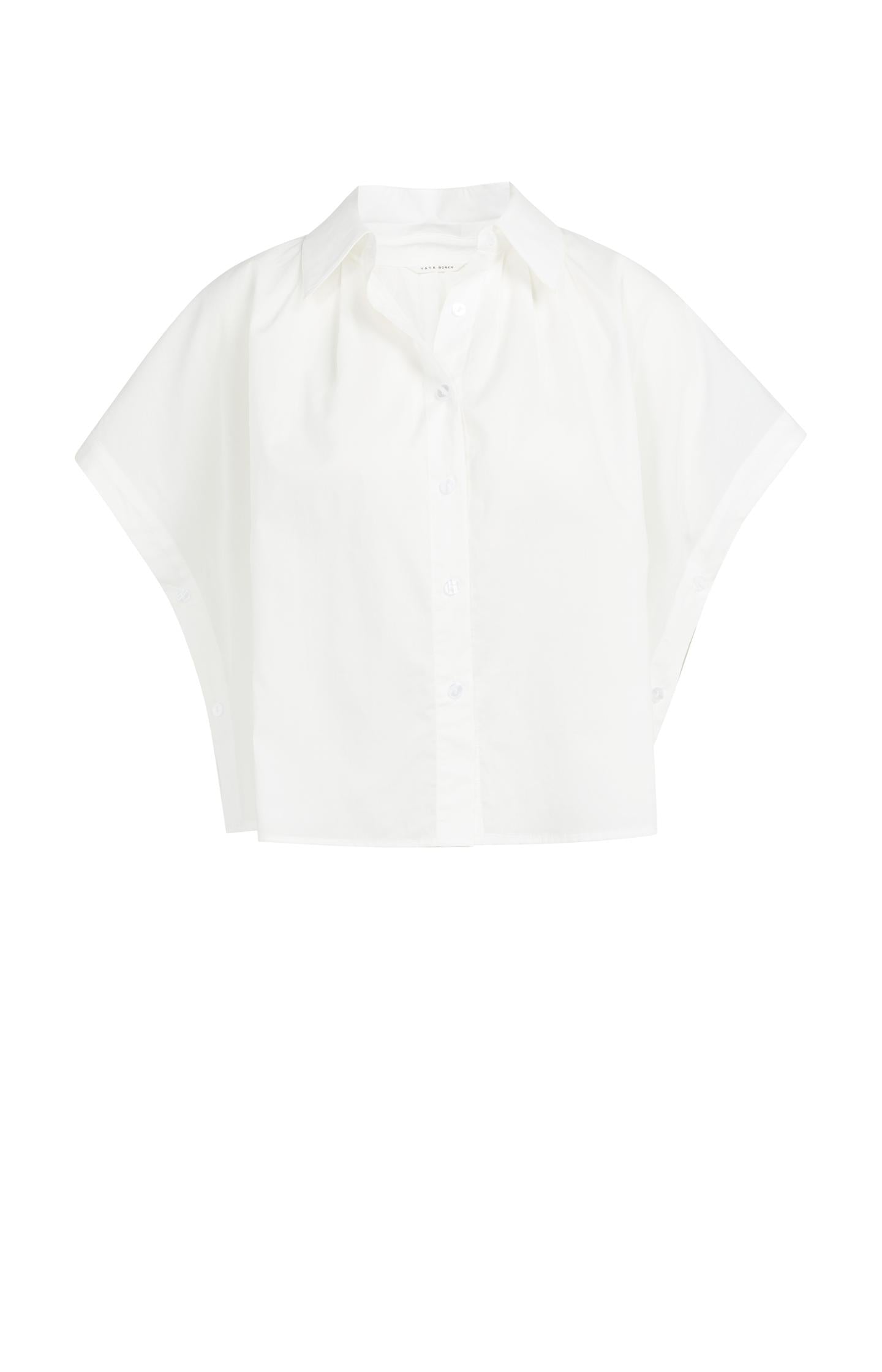 Sleeveless blouse with button details