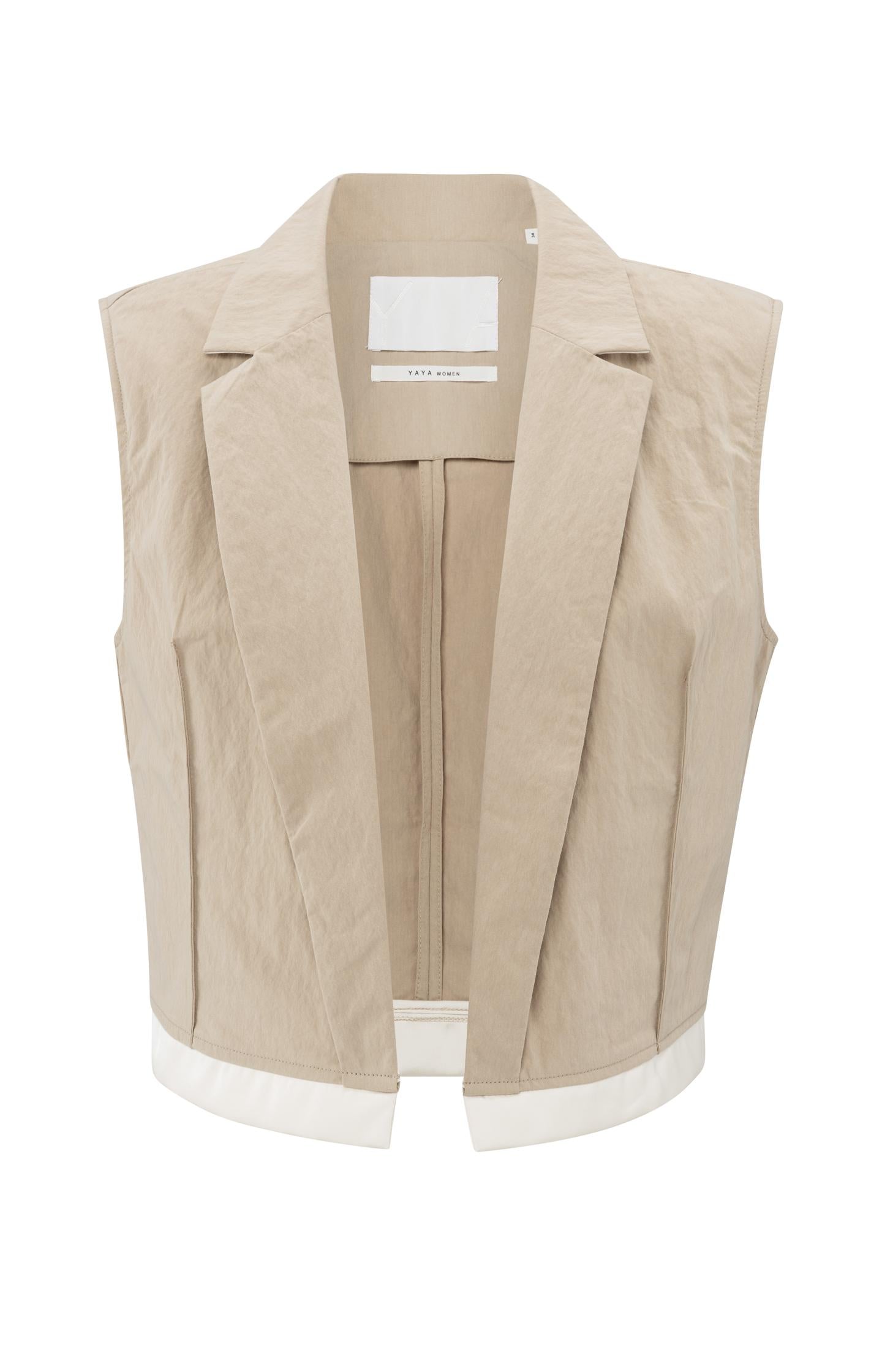 Sleeveless cotton gilet with contrasting details - Type: product