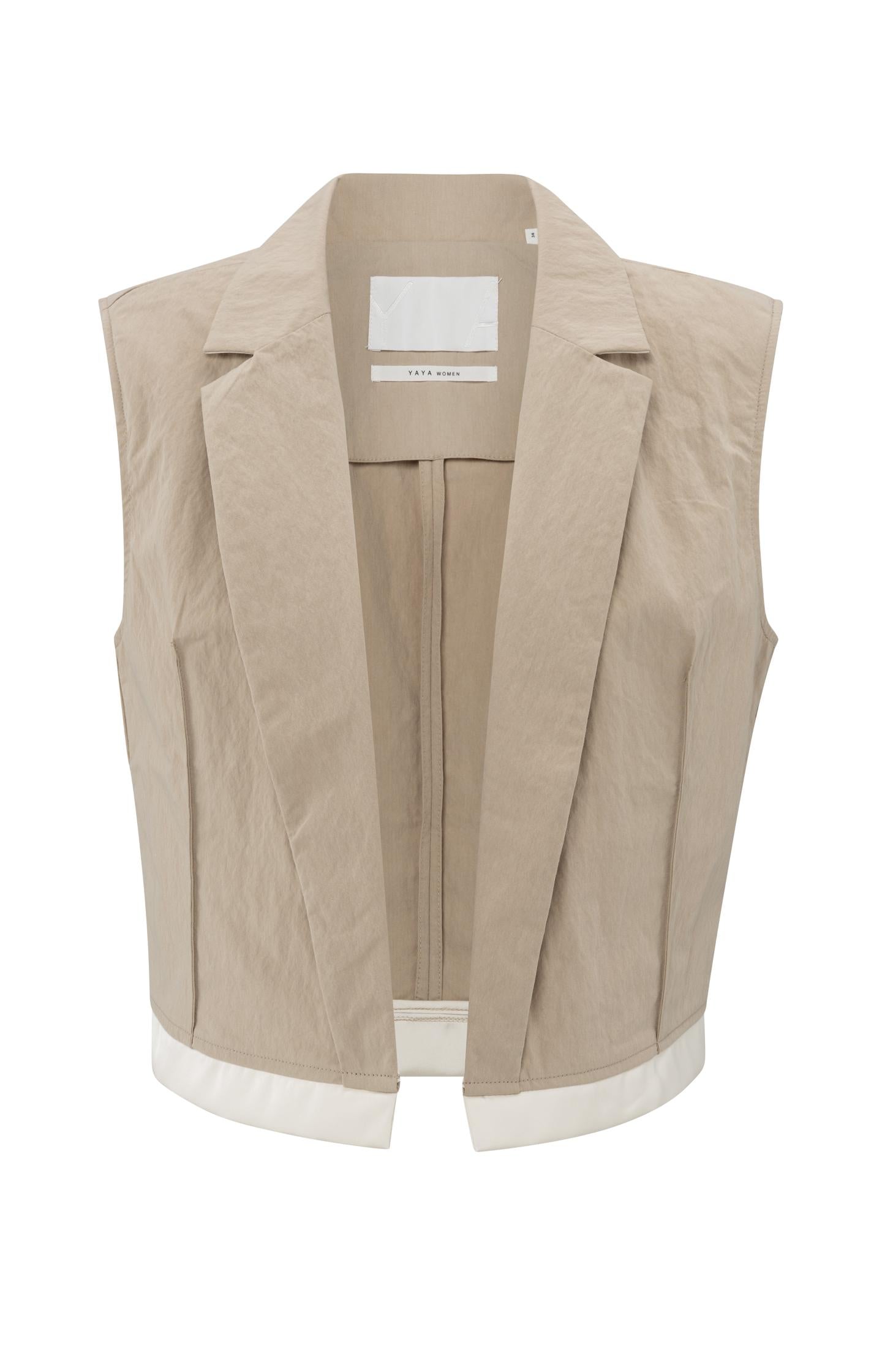 Sleeveless cotton gilet with contrasting details - Type: product