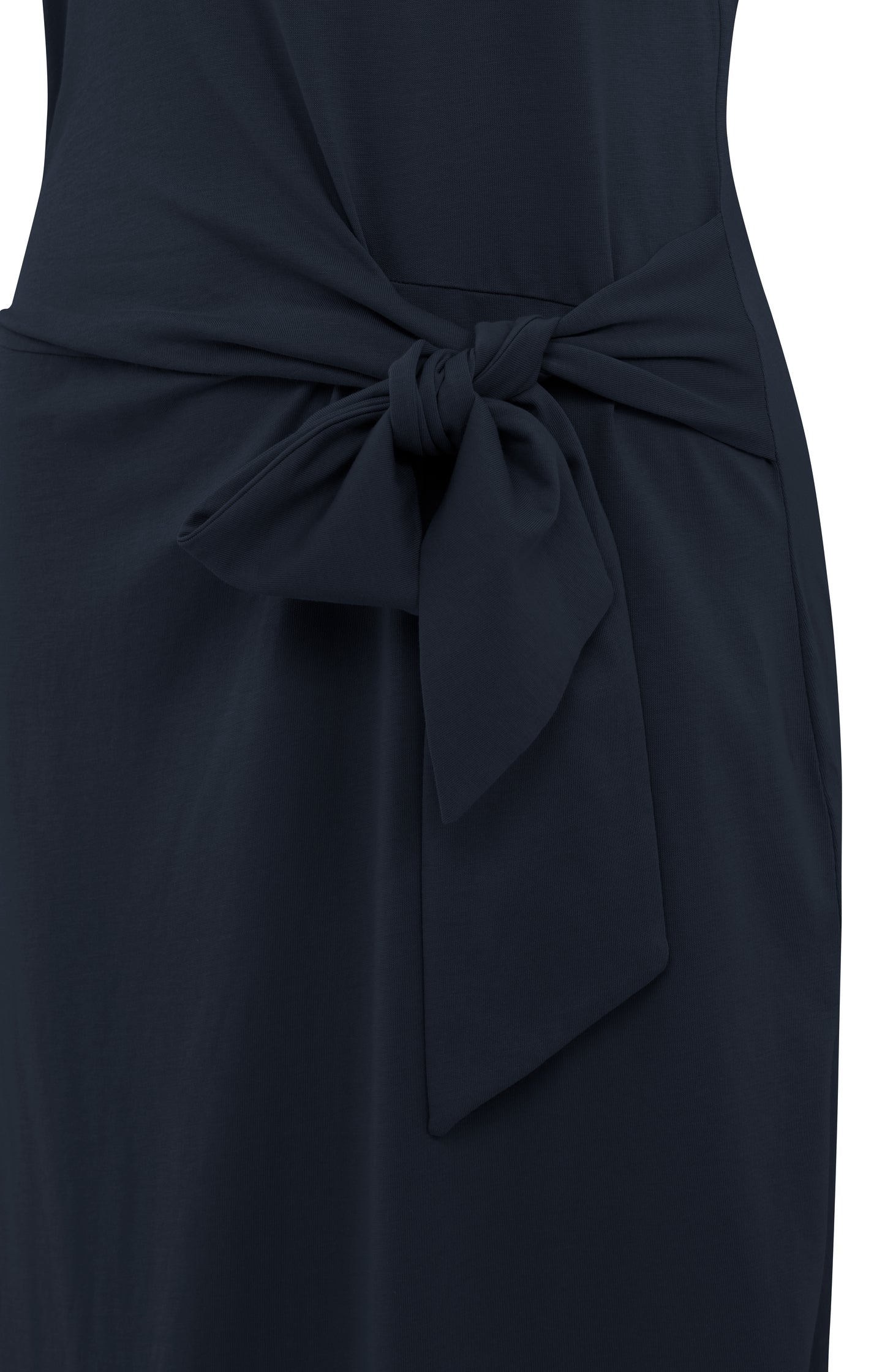 Sleeveless dress with waist tie detail
