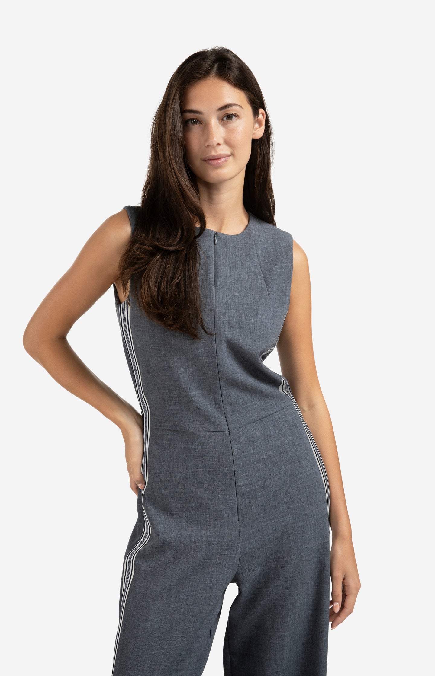 Sleeveless jumpsuit with wide legs and sporty stripe