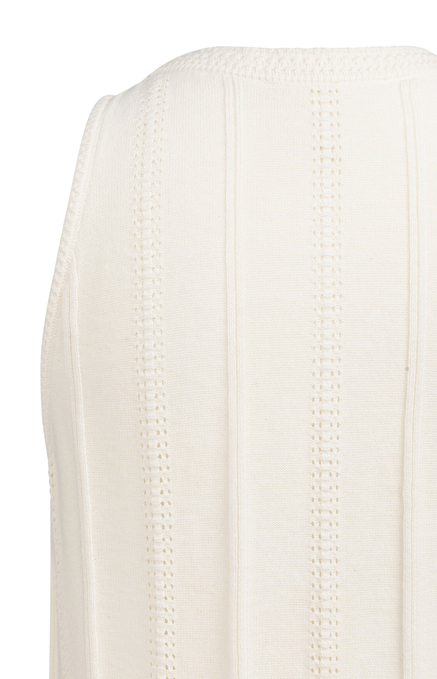 Sleeveless knitted top with textured pattern - Type: lookbook