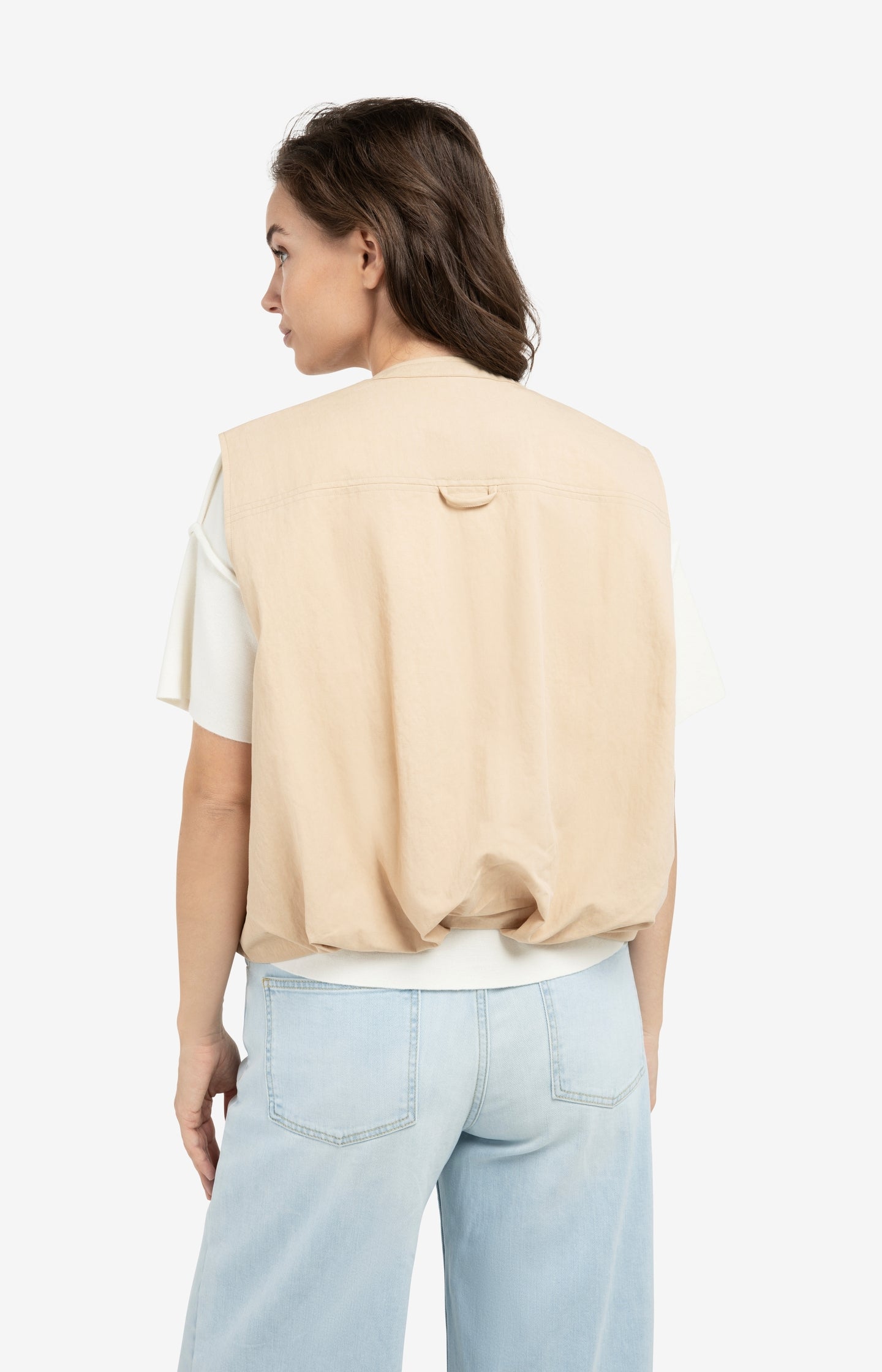 Sleeveless summer jacket with drawstrings