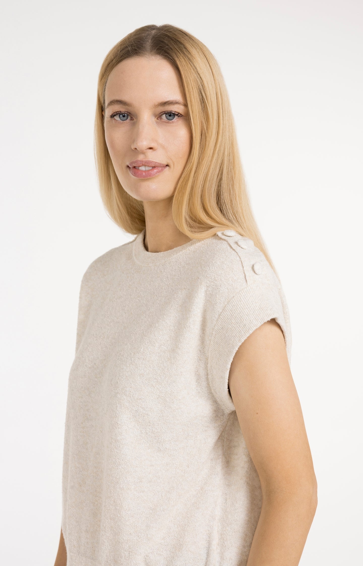Sleeveless sweater with shoulder button details
