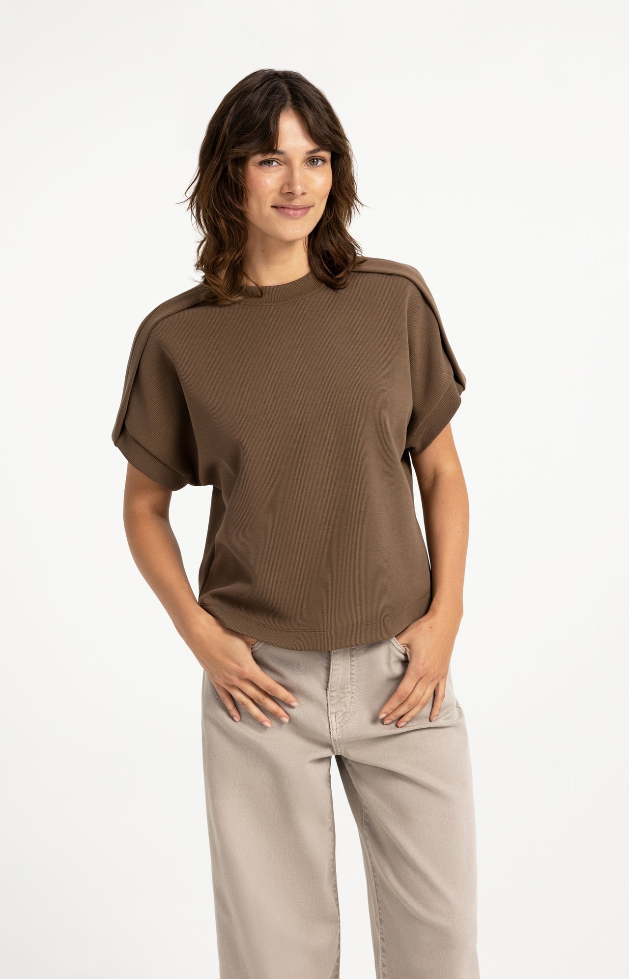 Sleeveless sweatshirt with pleated shoulder detail - Type: lookbook