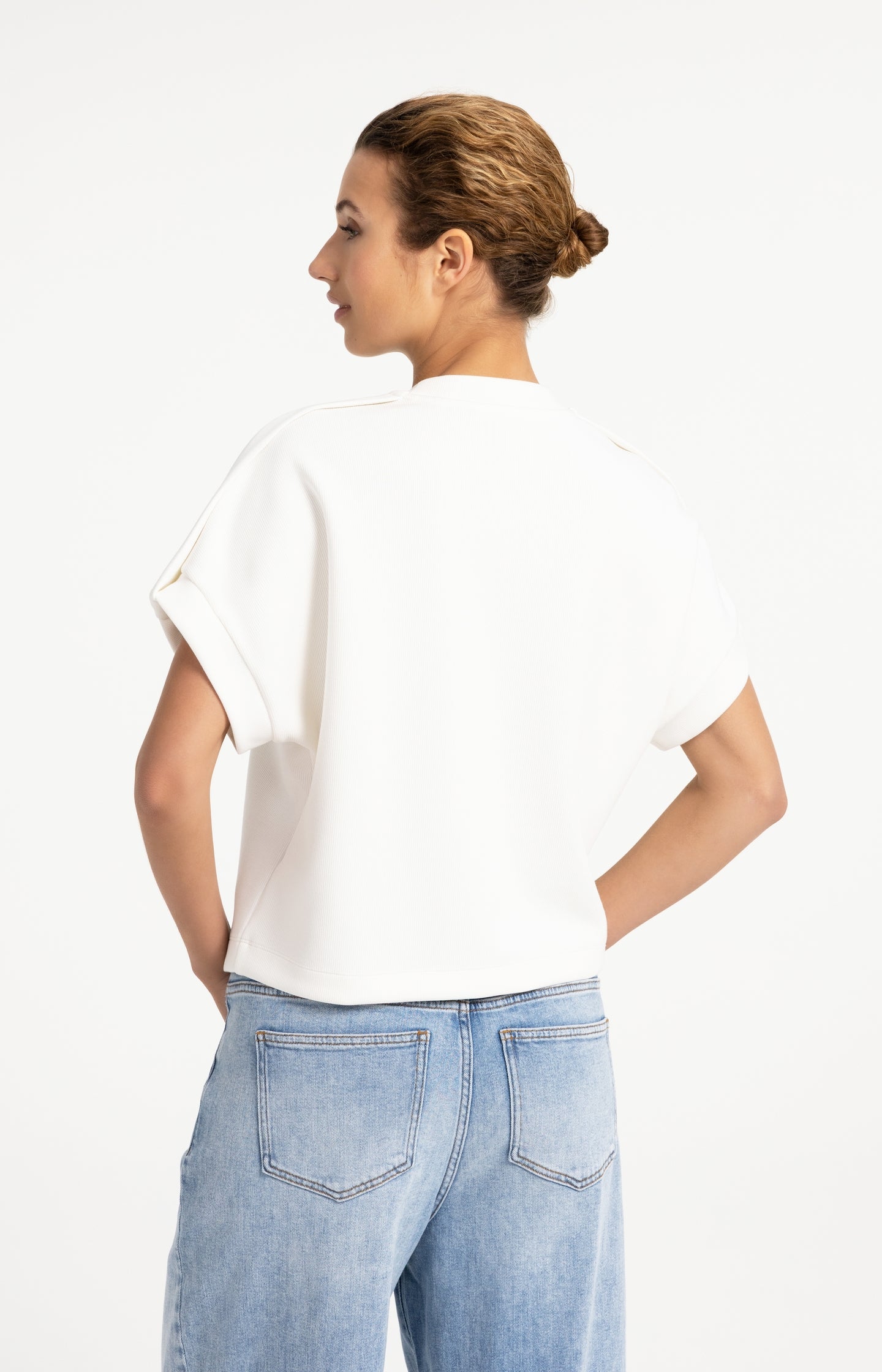 Sleeveless sweatshirt with pleated shoulder detail