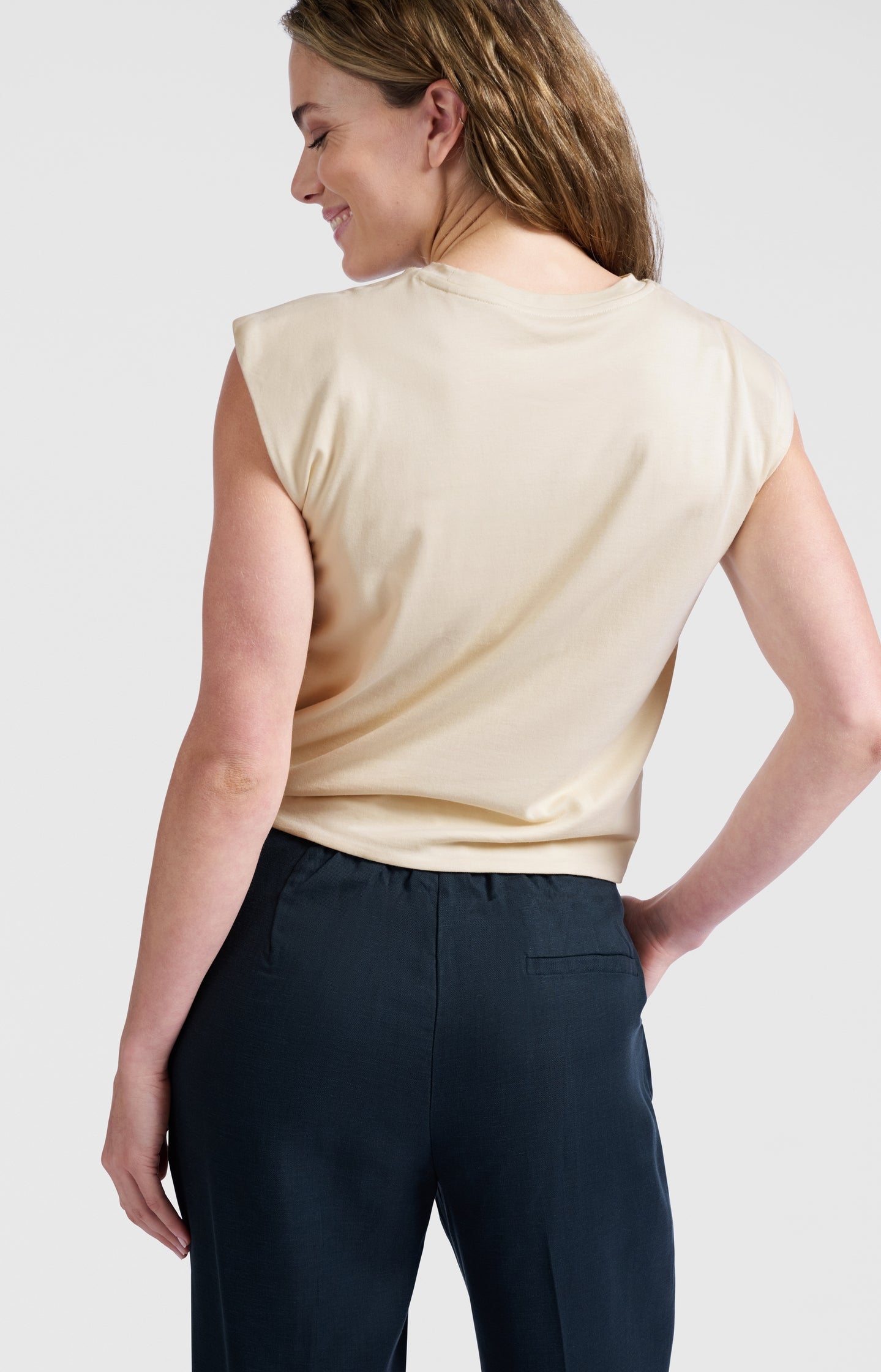 Sleeveless top with knot detail