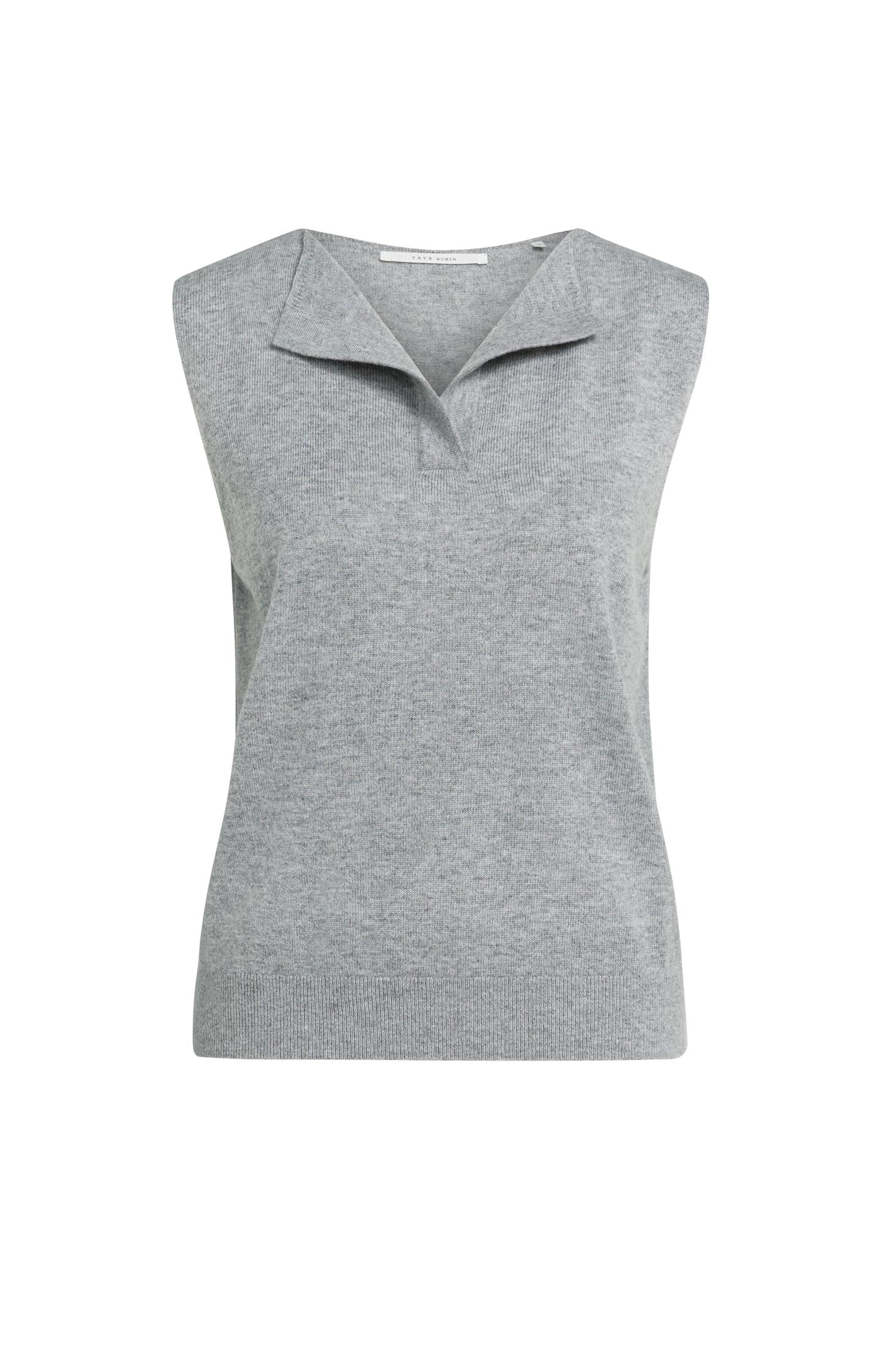 Sleeveless top with open collar - Type: product