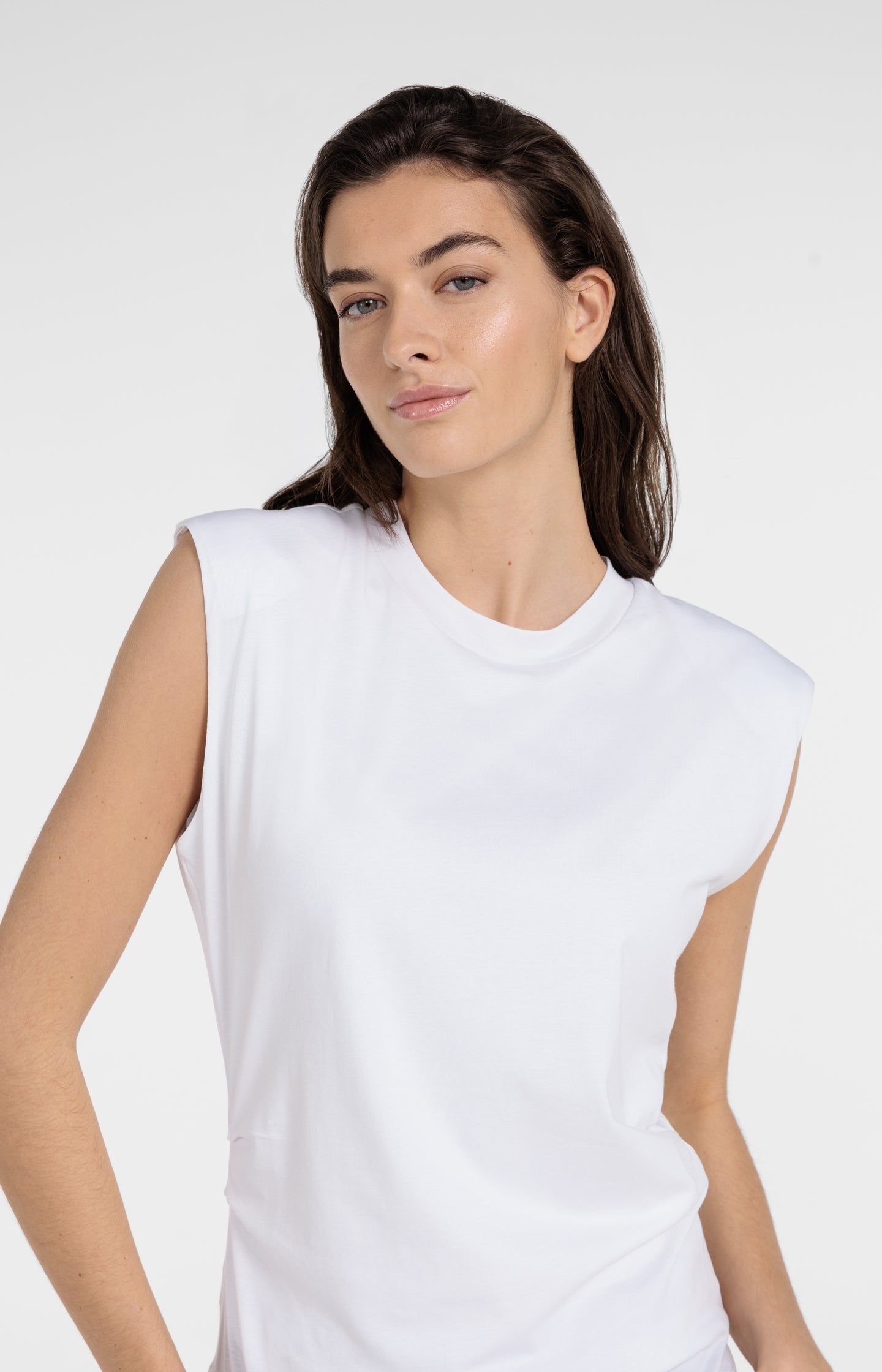 Sleeveless top with pleated sideseams