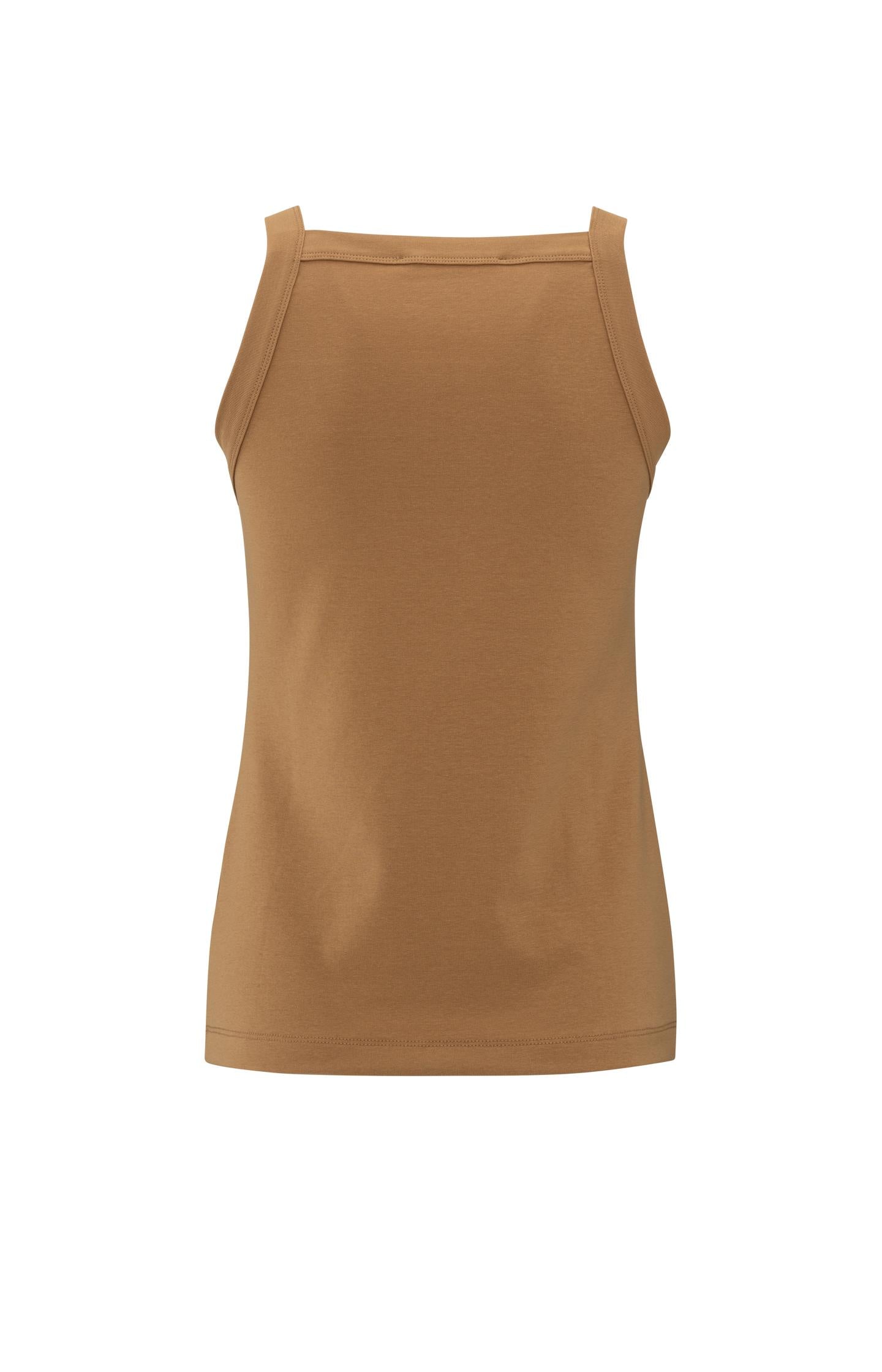Sleeveless top with straight neckline and fitted fit