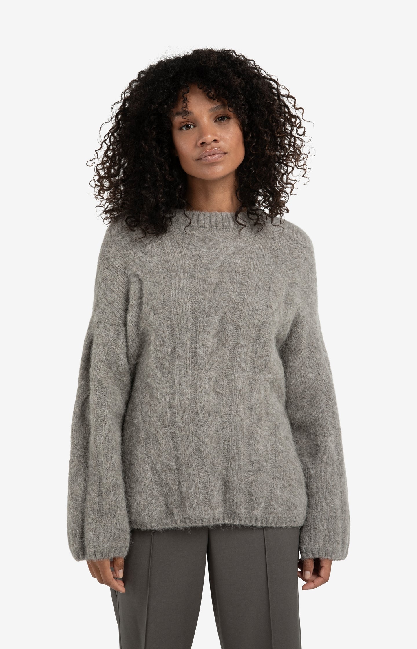 Soft cable knit sweater with round neck and long sleeves - Type: lookbook