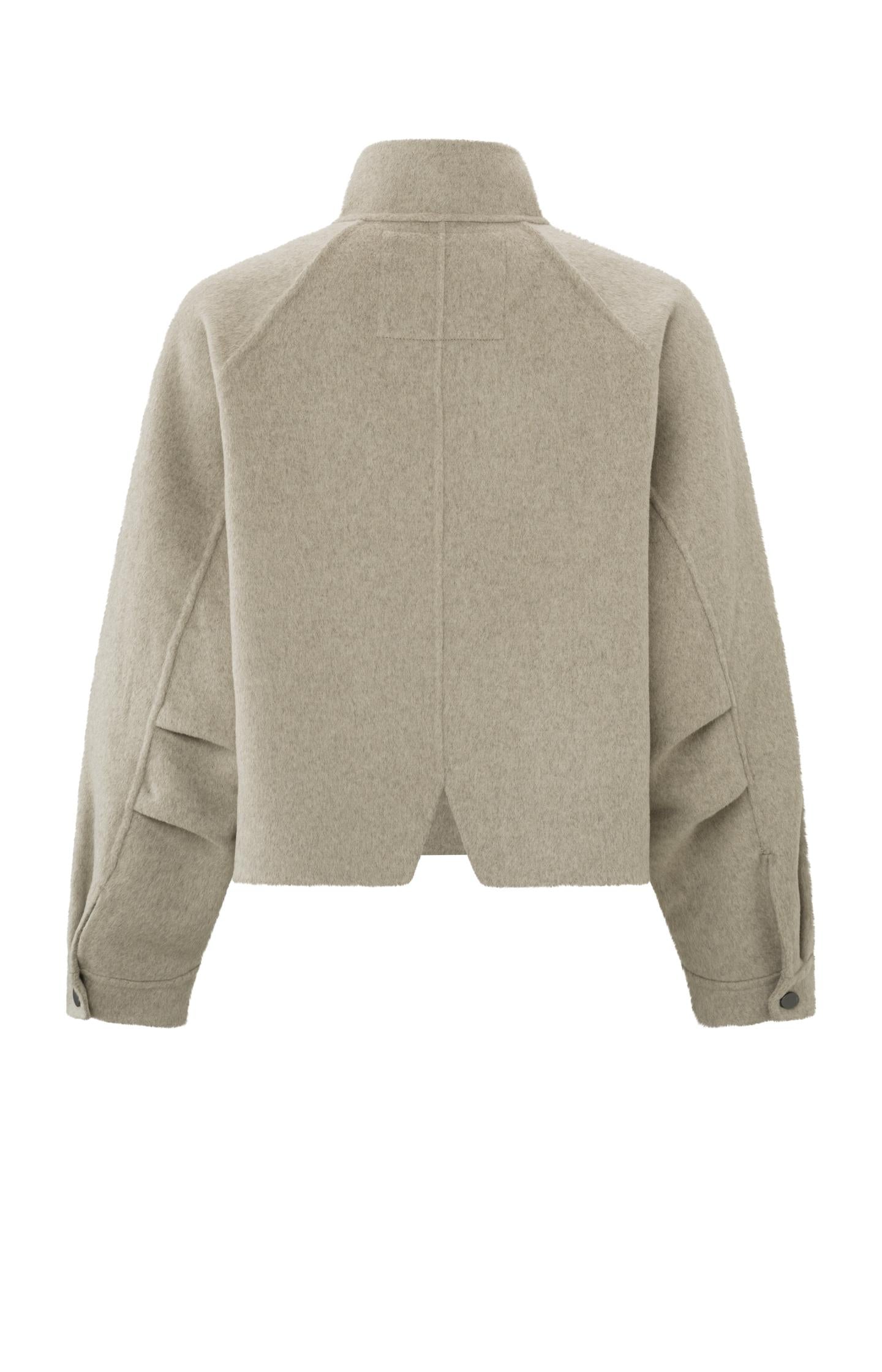 Soft jacket with long sleeves and pockets in wool mix