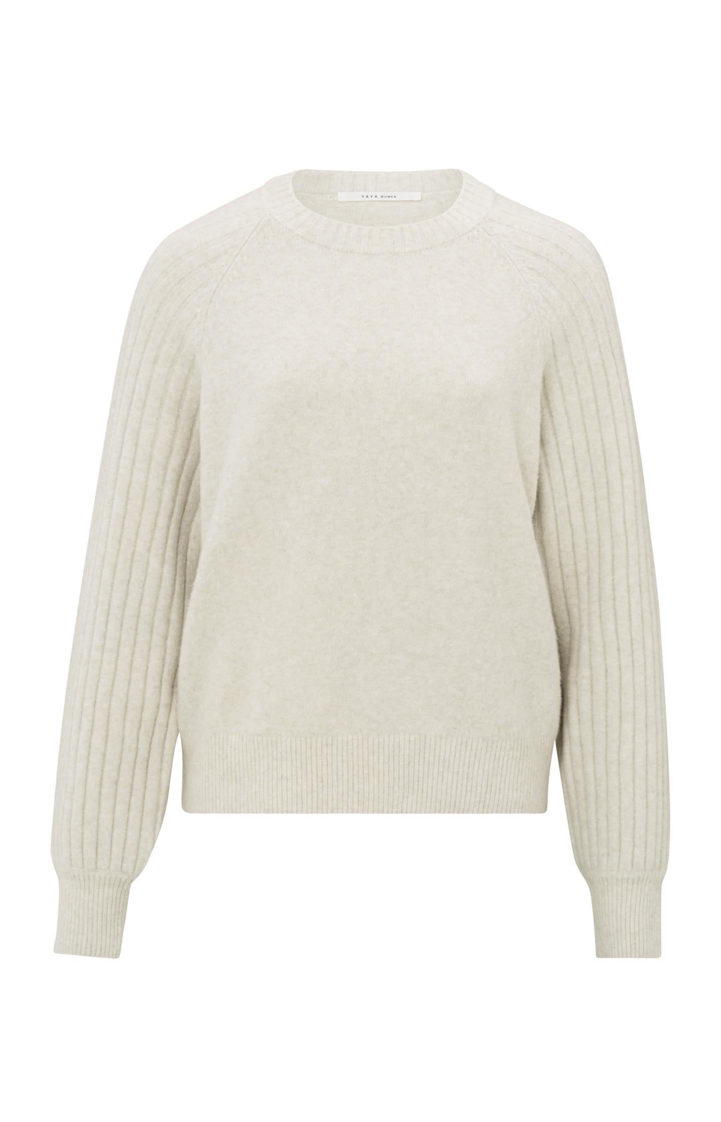 Soft ribbed sweater with round neck and long sleeves - Type: product