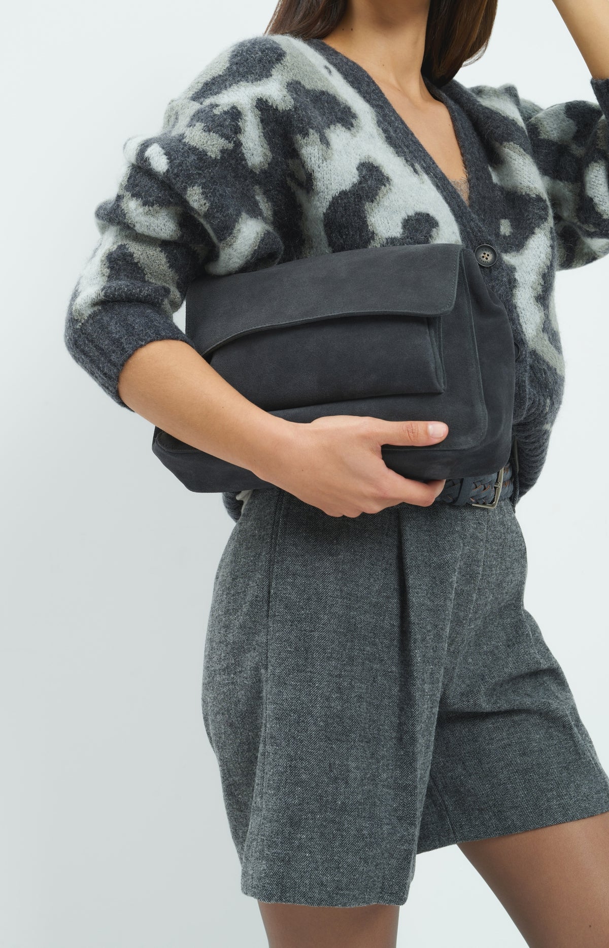 Soft suede shoulder bag with detachable strap - Grey