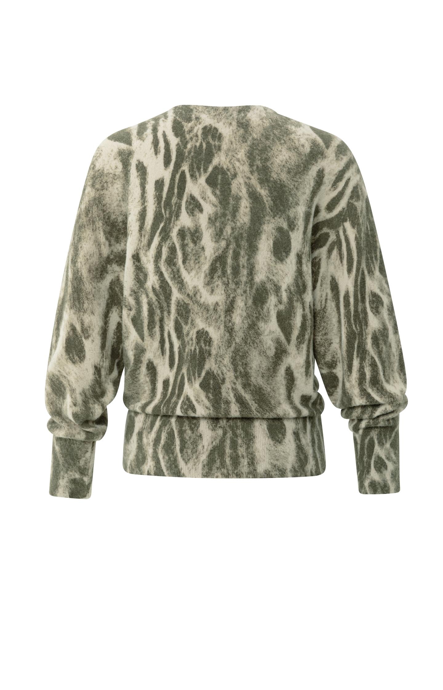 Soft sweater with abstract all-over print