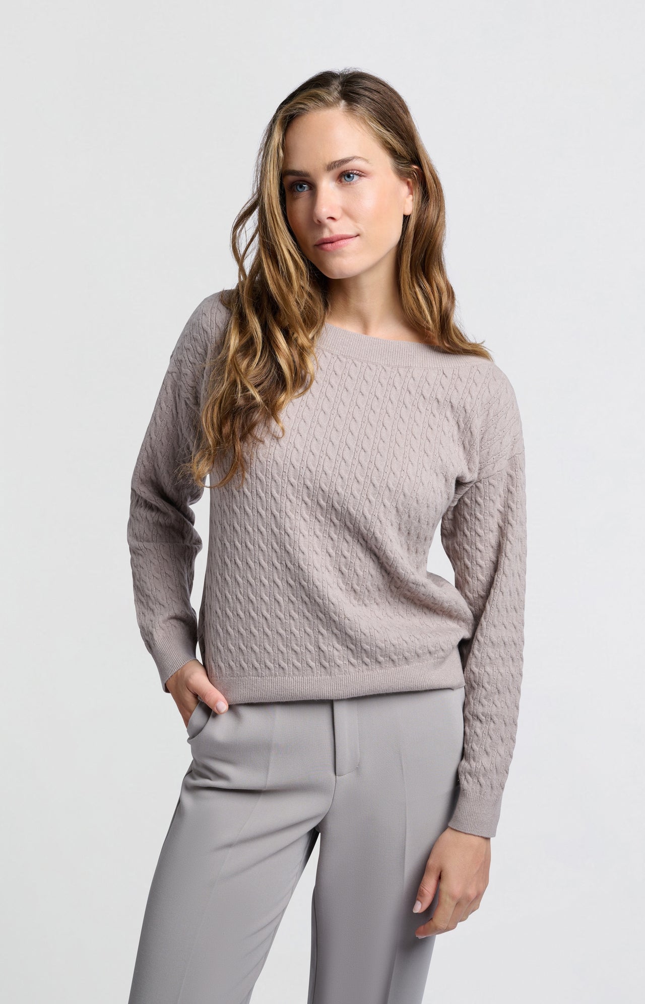 Soft sweater with boat neck, long sleeves and cable detail