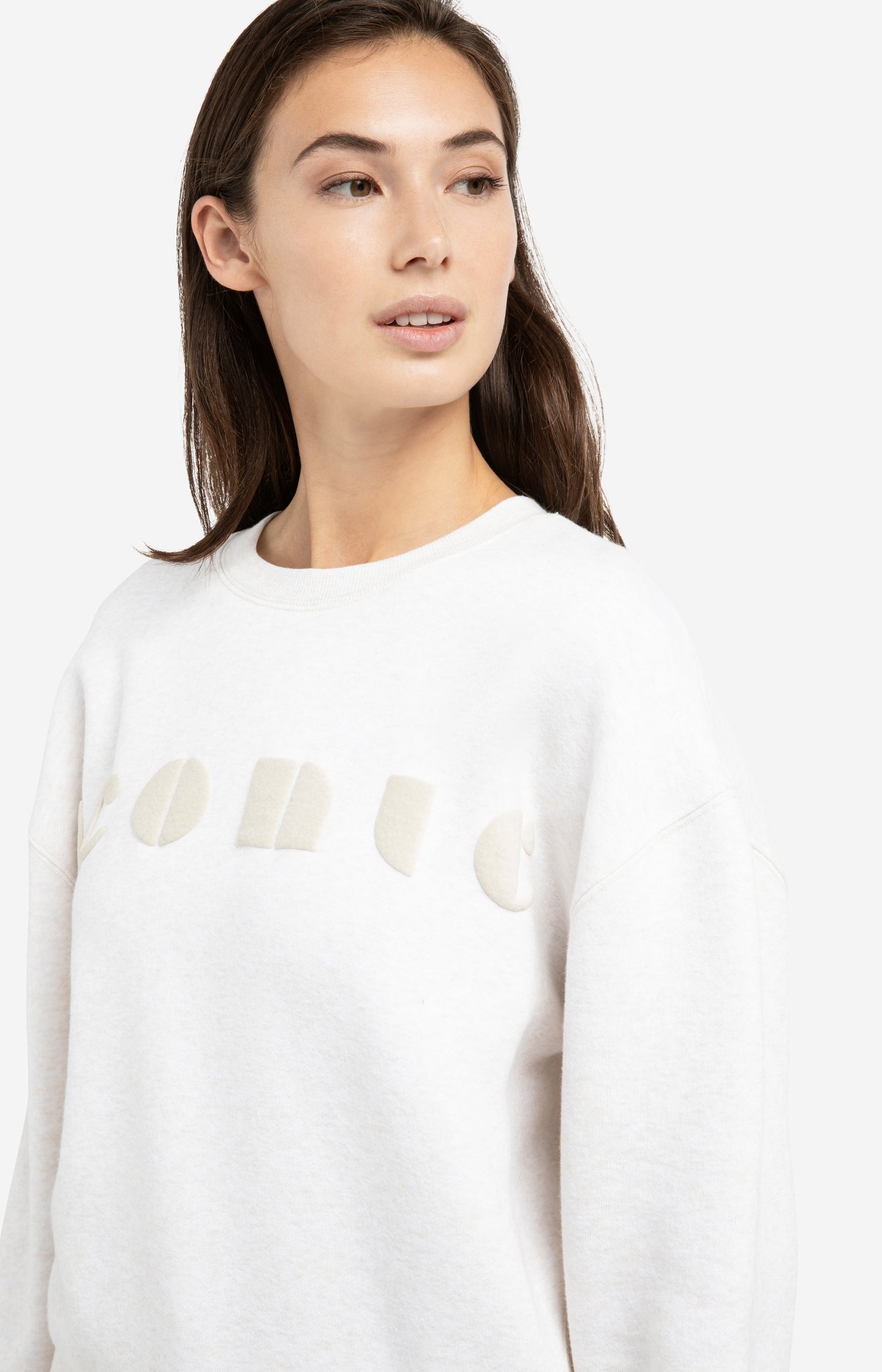 Soft sweater with chest artwork 'iconic'