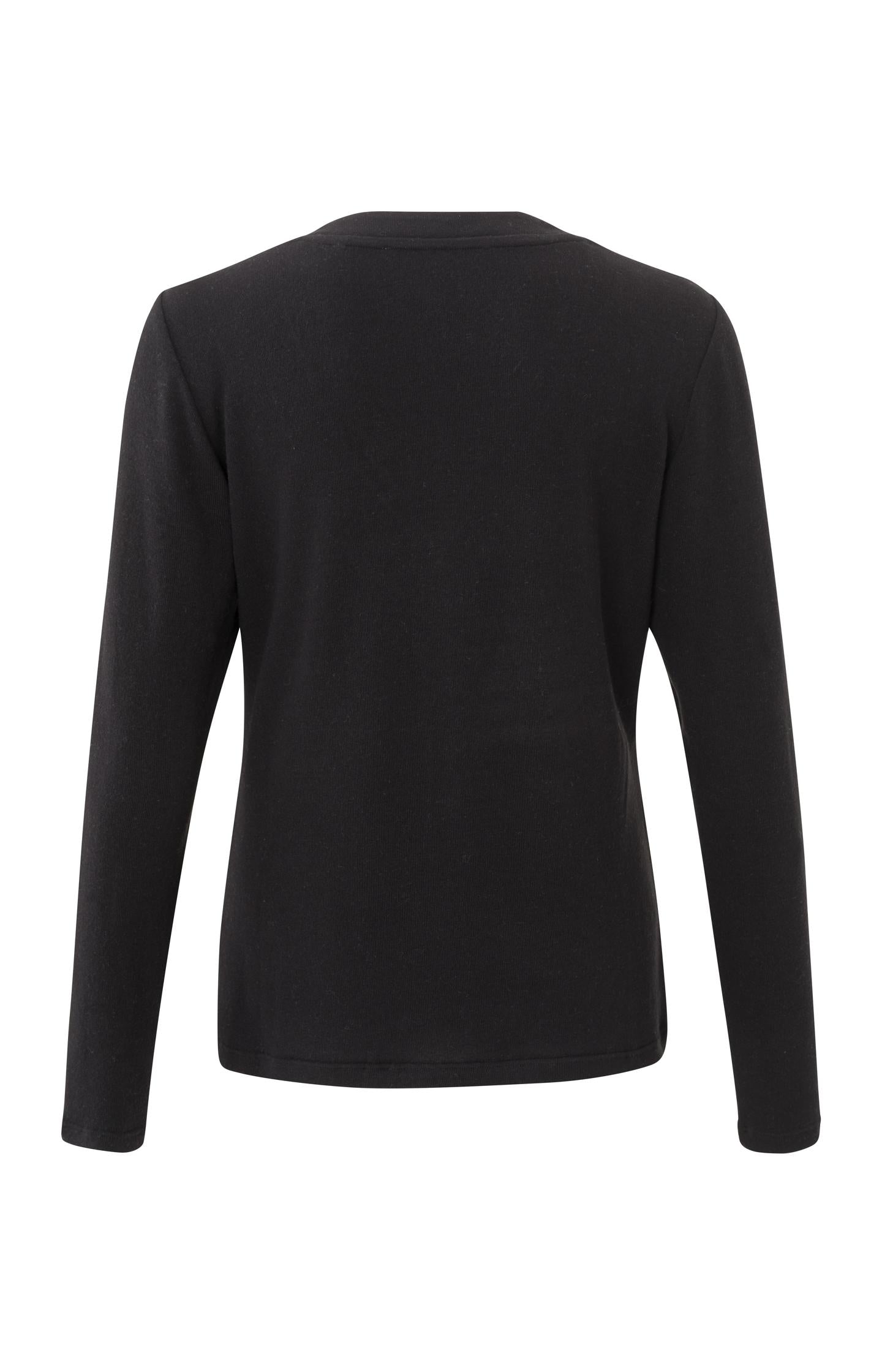 Soft T-shirt with V-neck and long sleeves in a slim fit