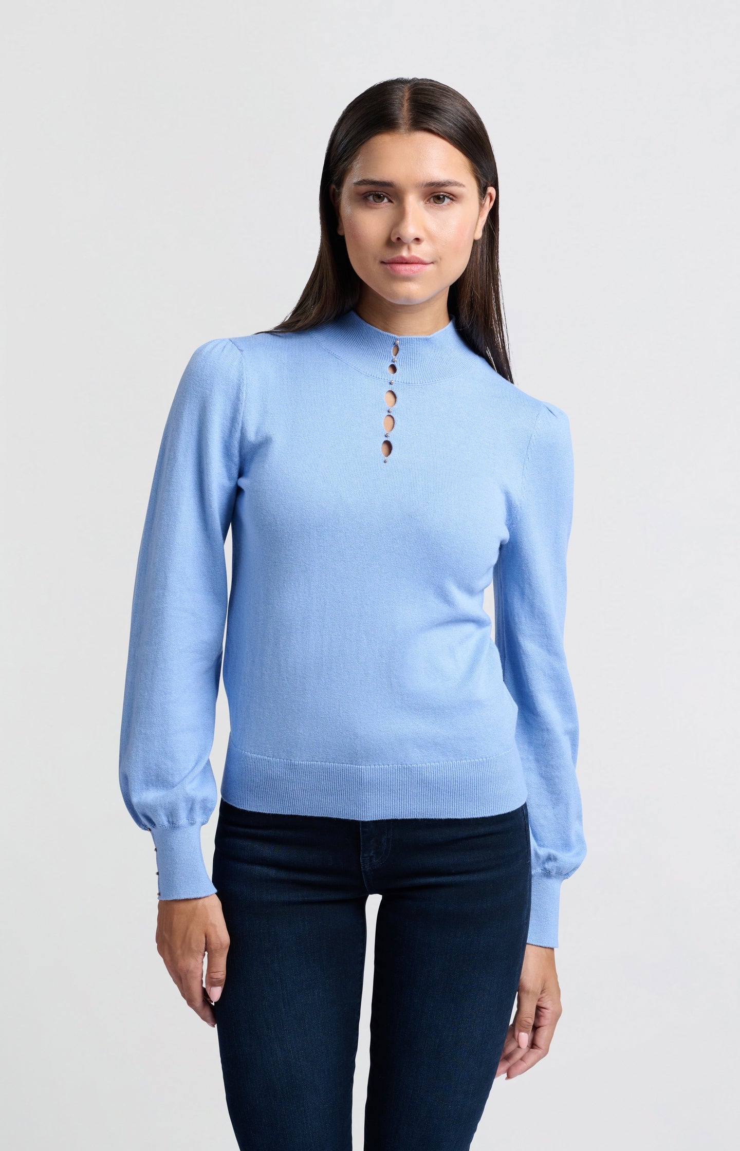 Soft turtleneck with button details and balloon sleeves