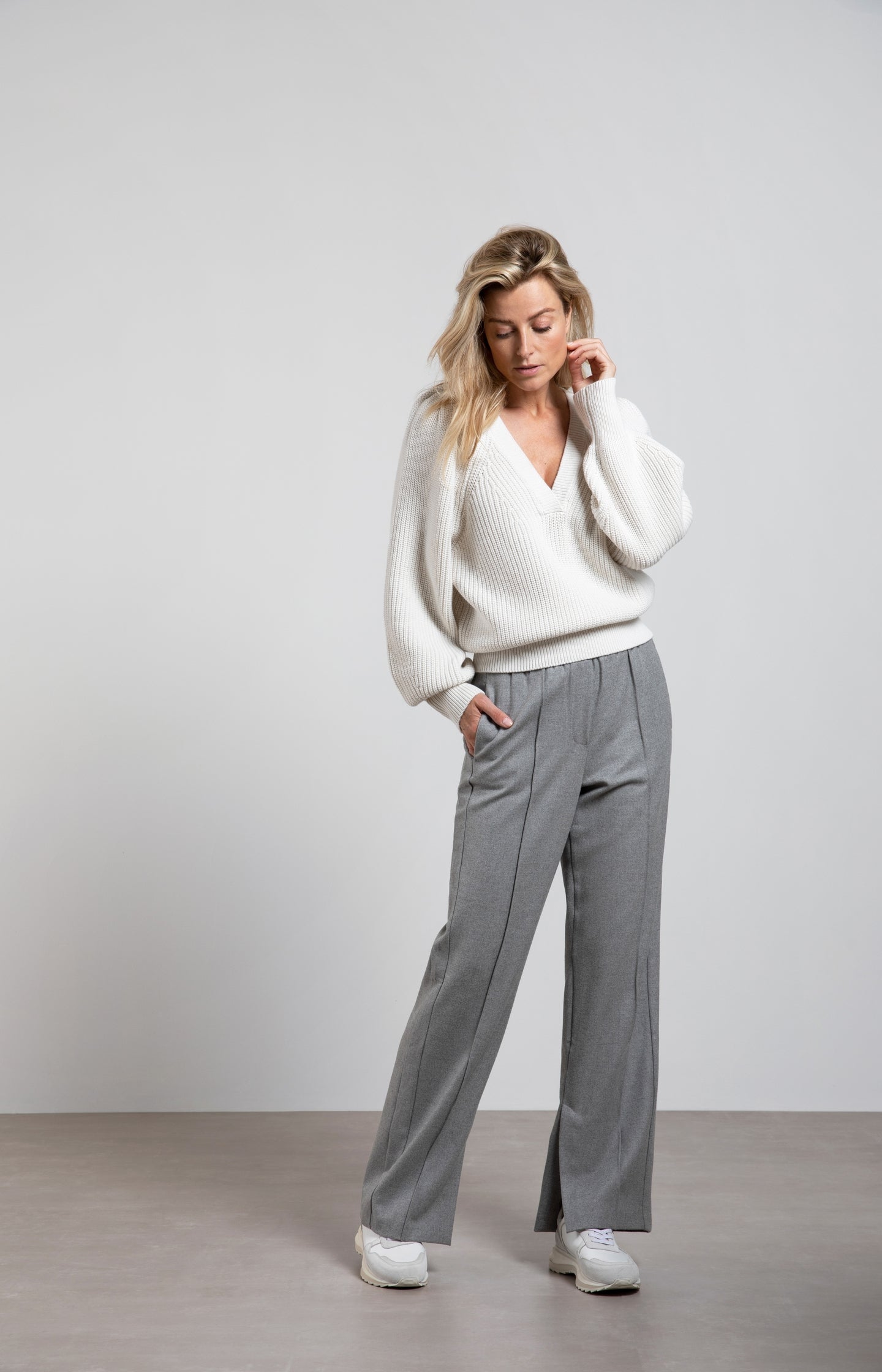 Soft wide leg trousers with elastic waist and a slit