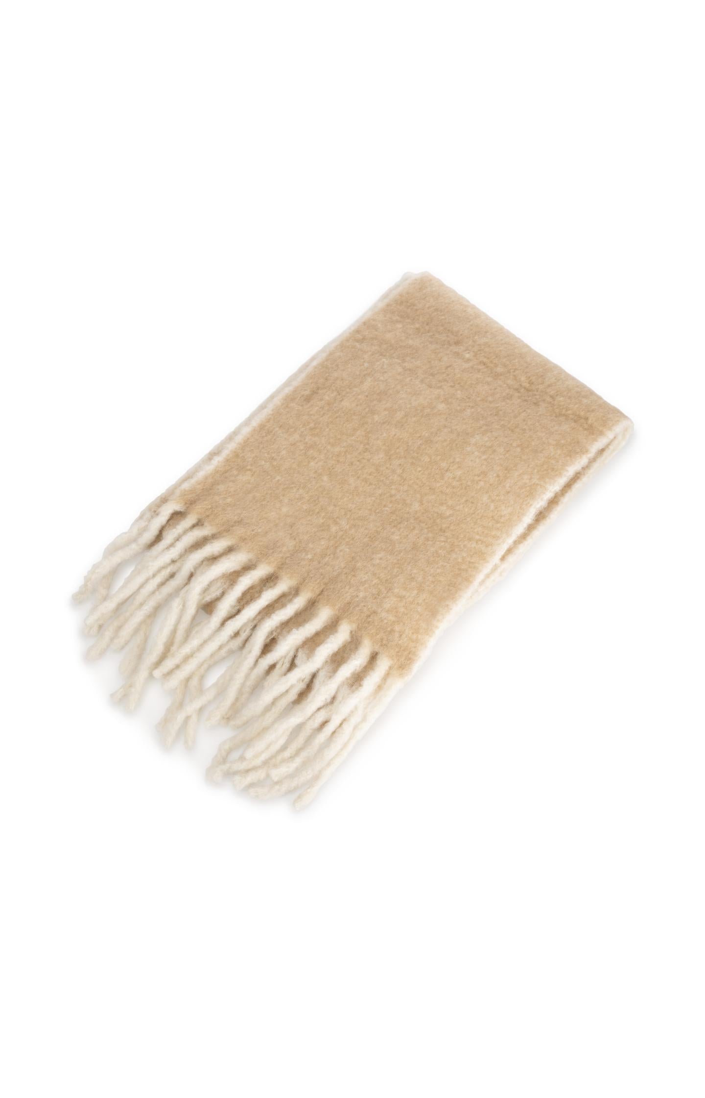 Soft woven scarf with fringes - Type: product