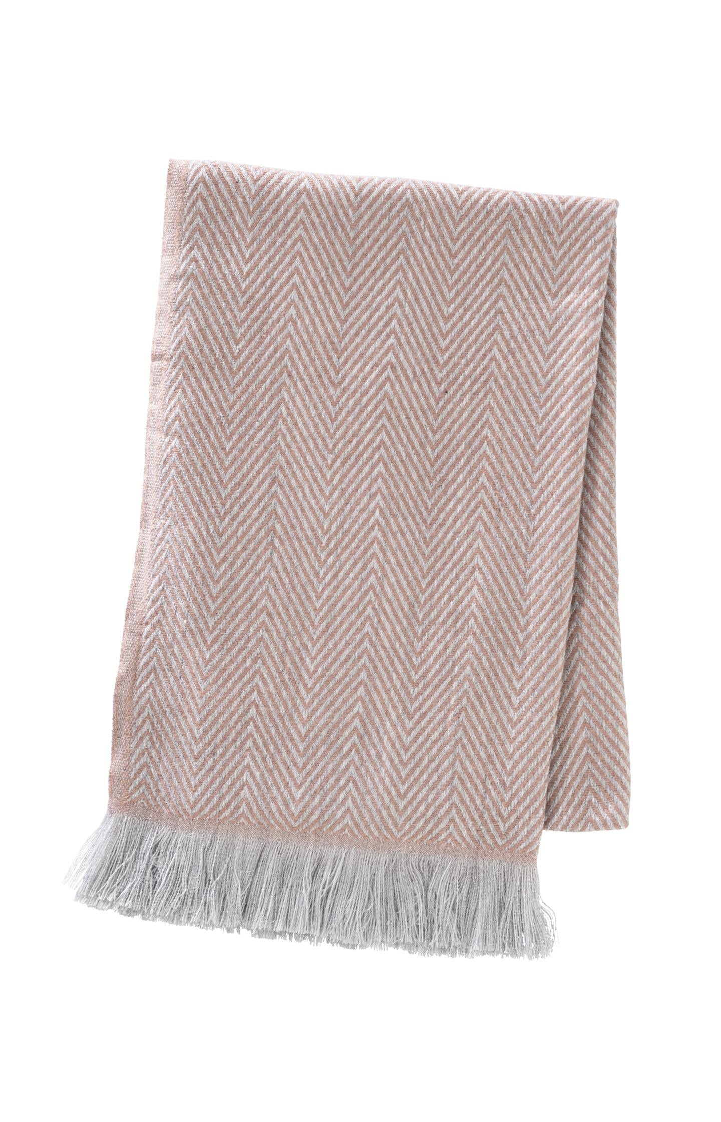 Soft woven scarf with zigzag pattern and fringes
