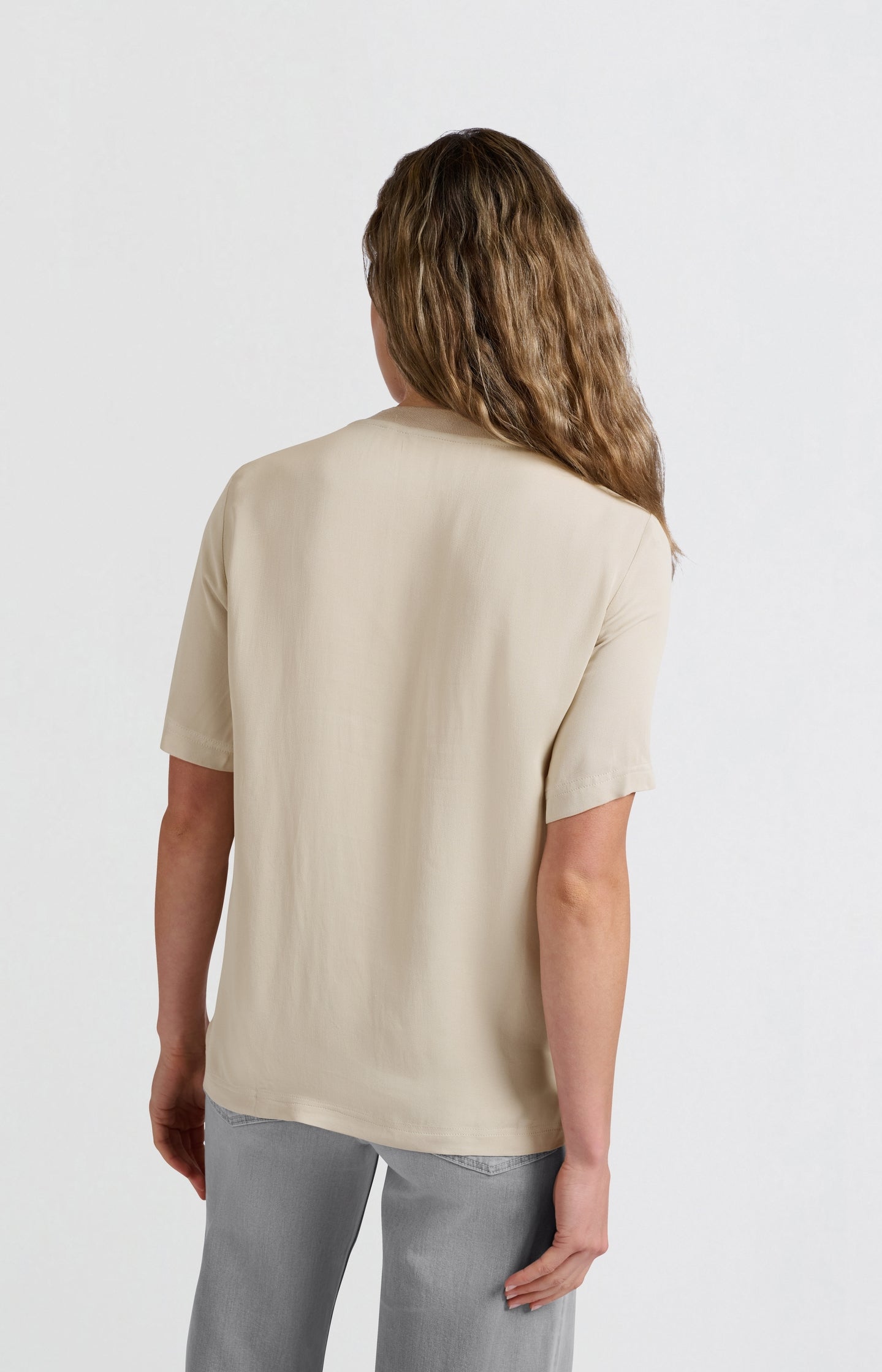 Soft woven T-shirt with round neck and short sleeves - Type: lookbook