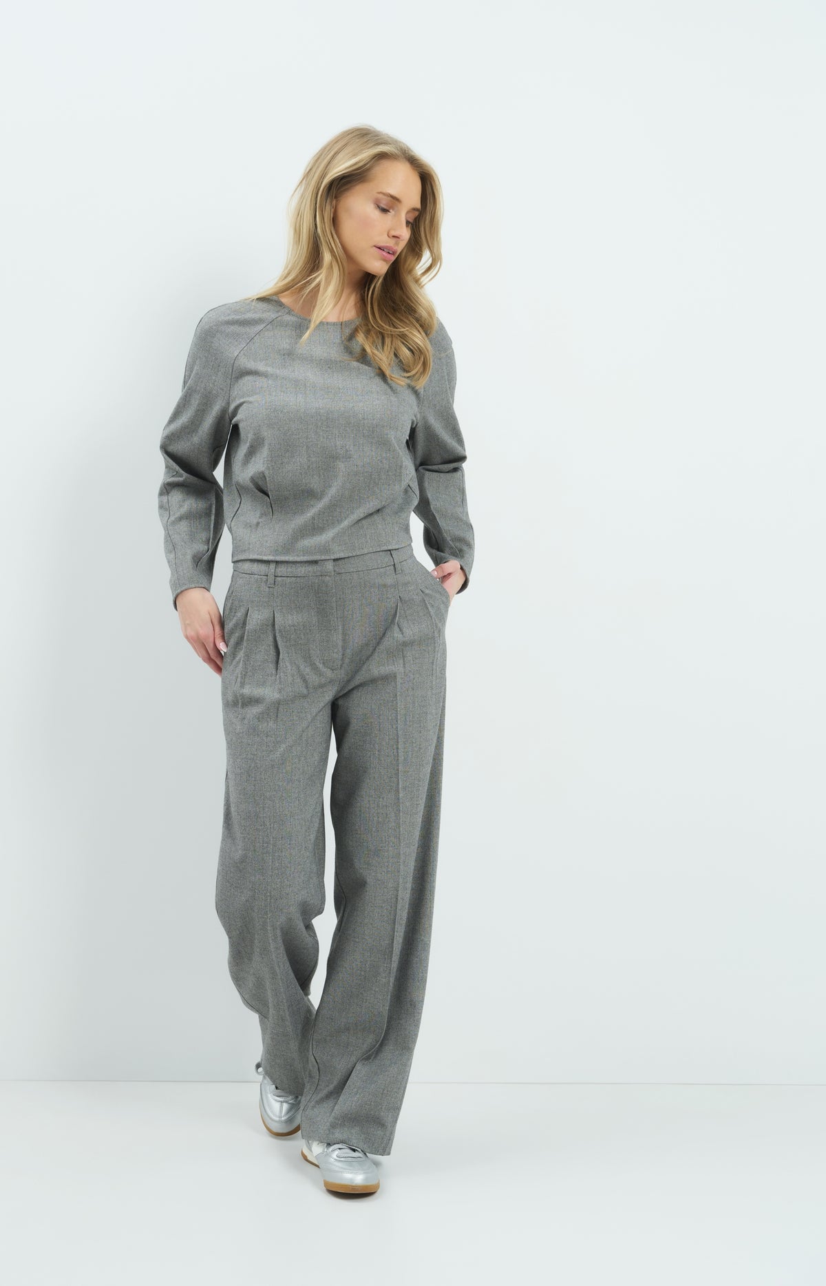 Soft woven trousers with wide legs - Medium Grey Melange