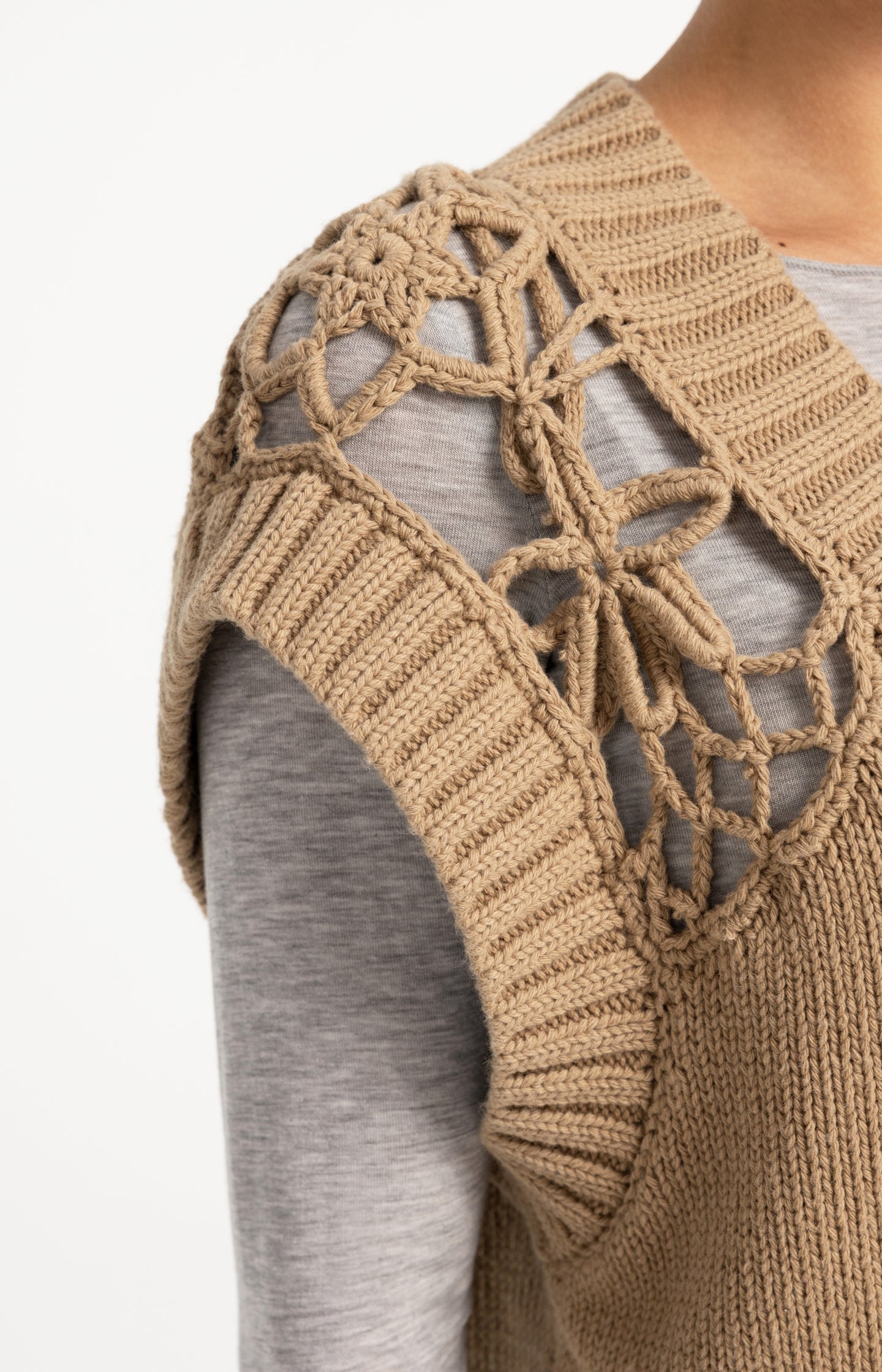 Spencer with V-neck and shoulder detail