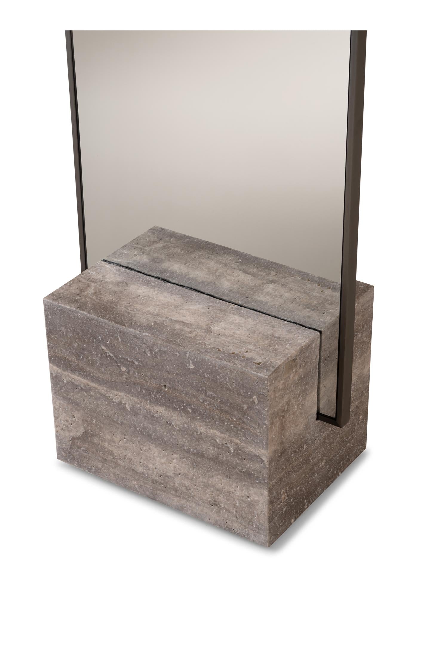 STANDING MIRROR TRAVERTINE BASE
