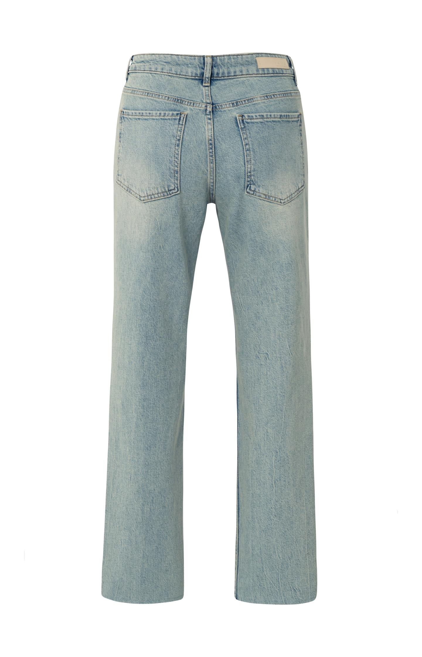 Straight denim with high waist and ankle length (L34)