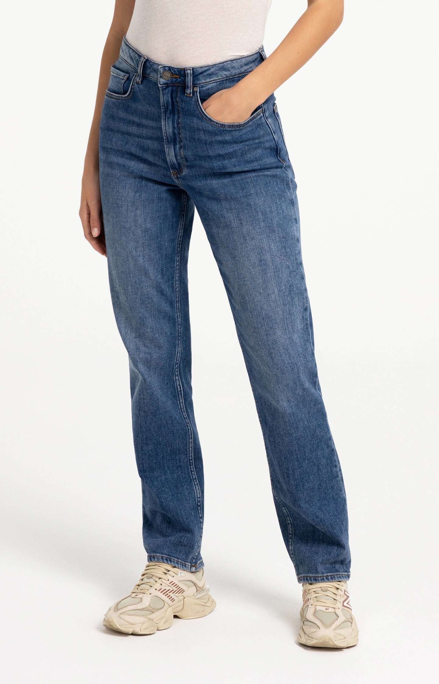 Straight slim denim jeans - L32