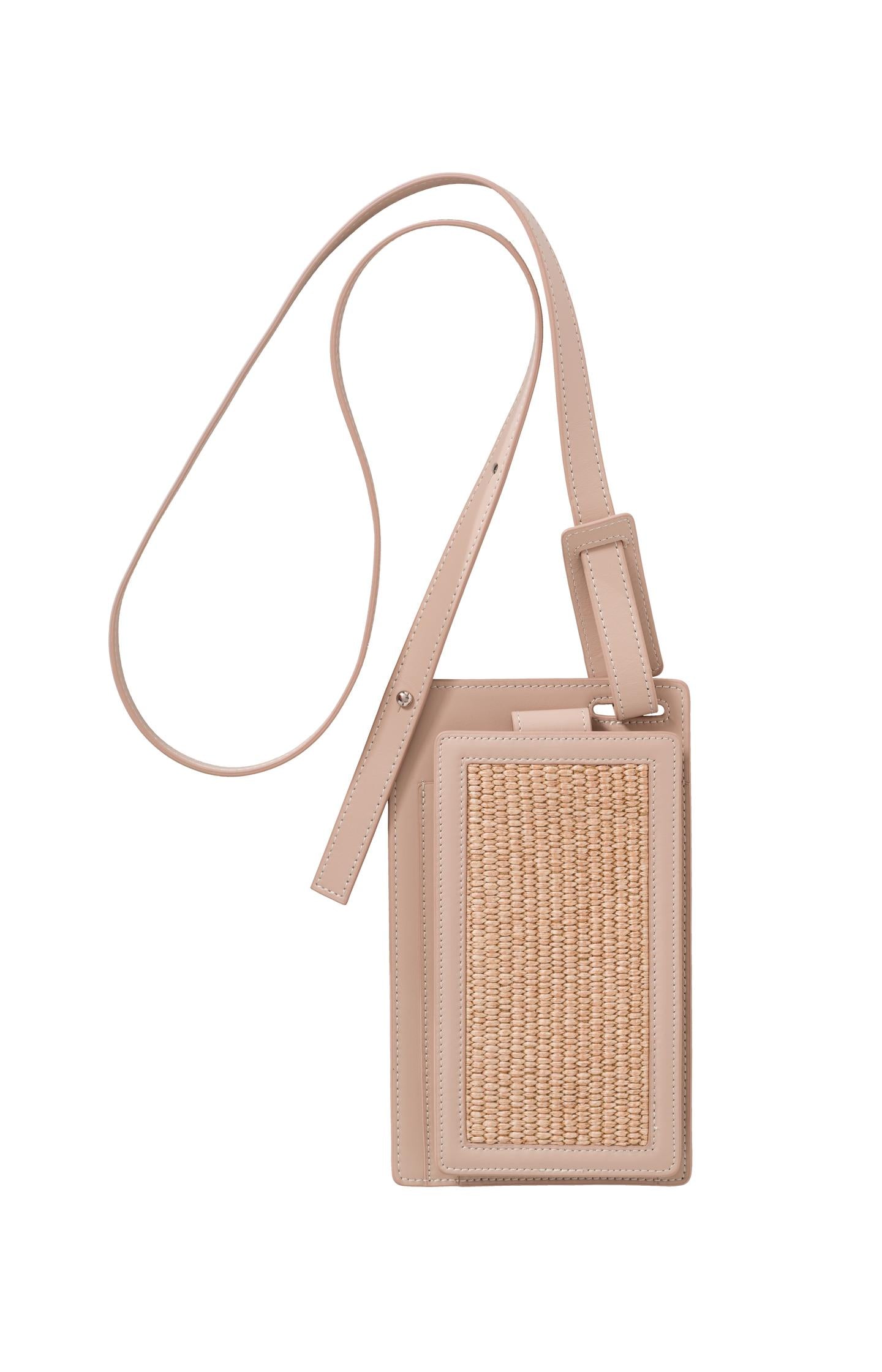 Straw iPhone bag with leather details and cord - Type: product