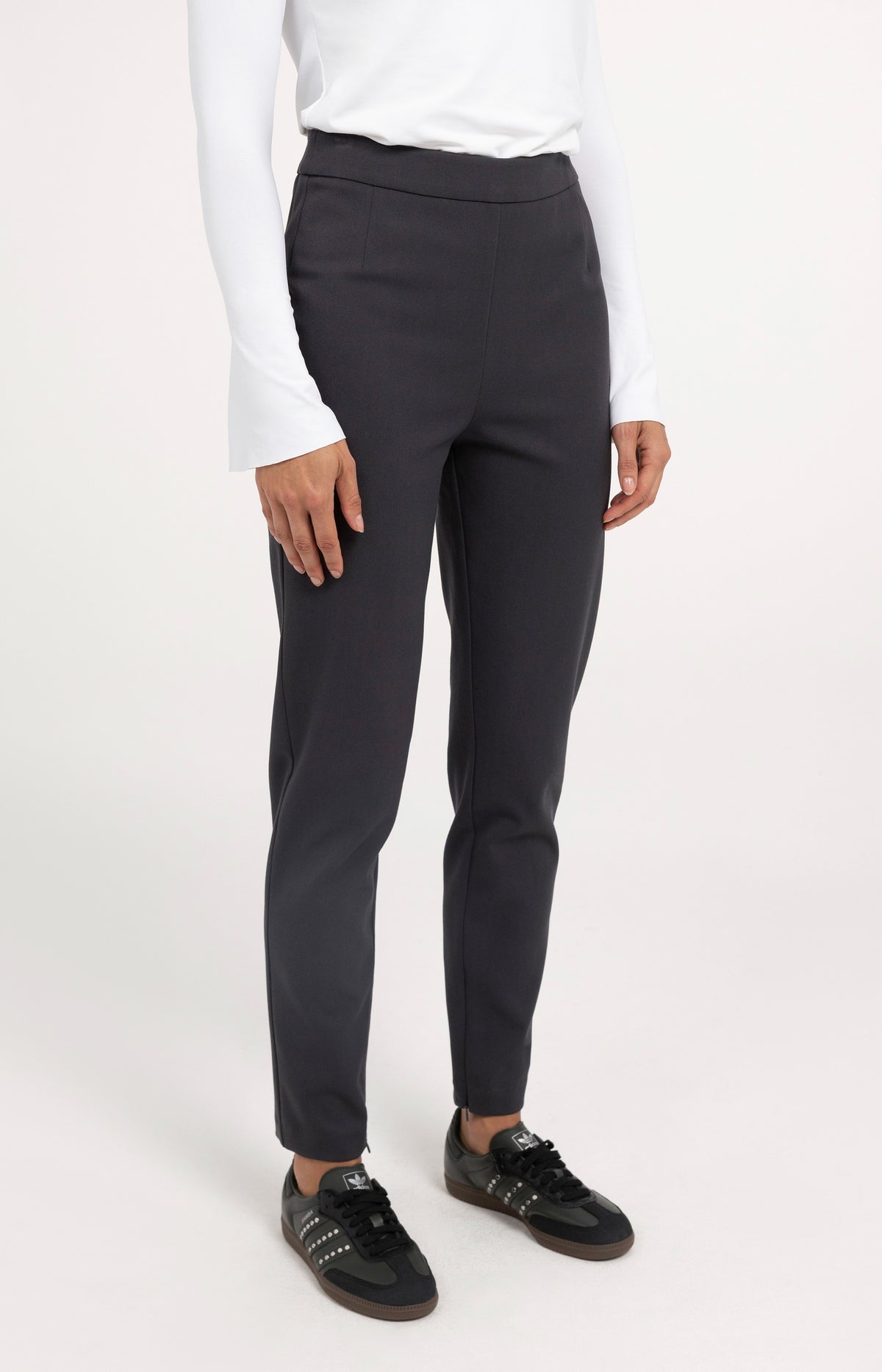 Stretch treggings with zip detail at hems - Hole Black