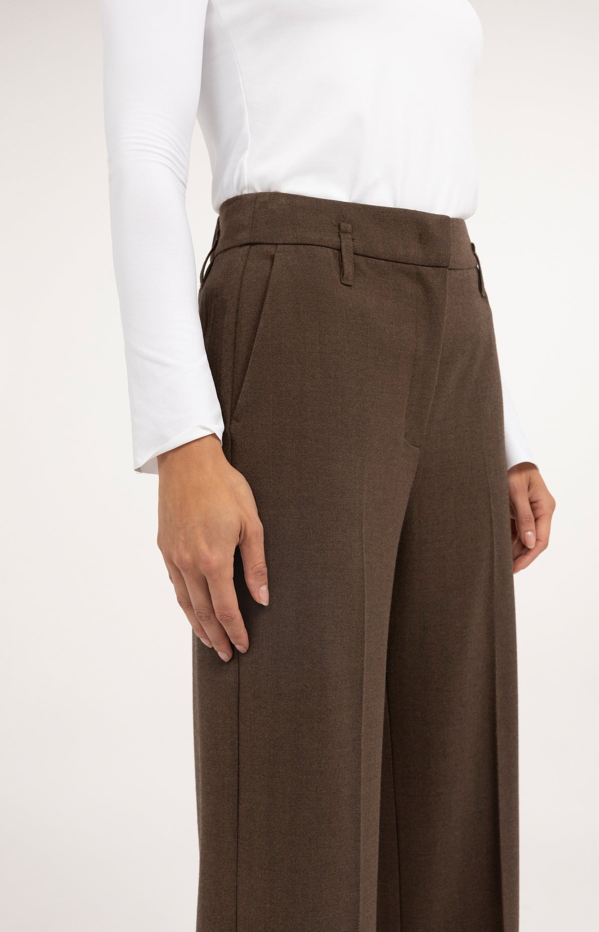 Structured straight leg tailored trousers - Brown