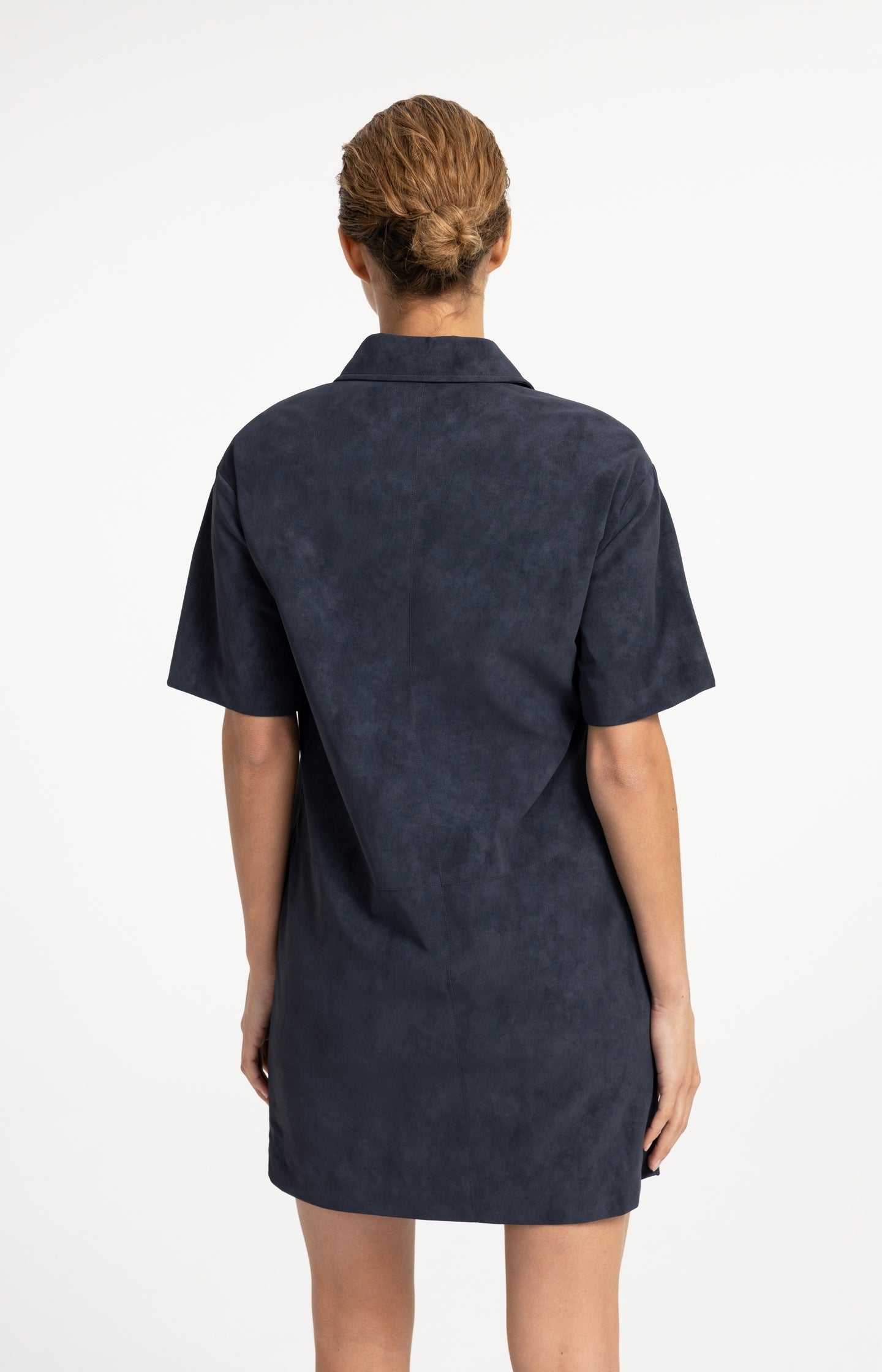 Suedine dress with short sleeves